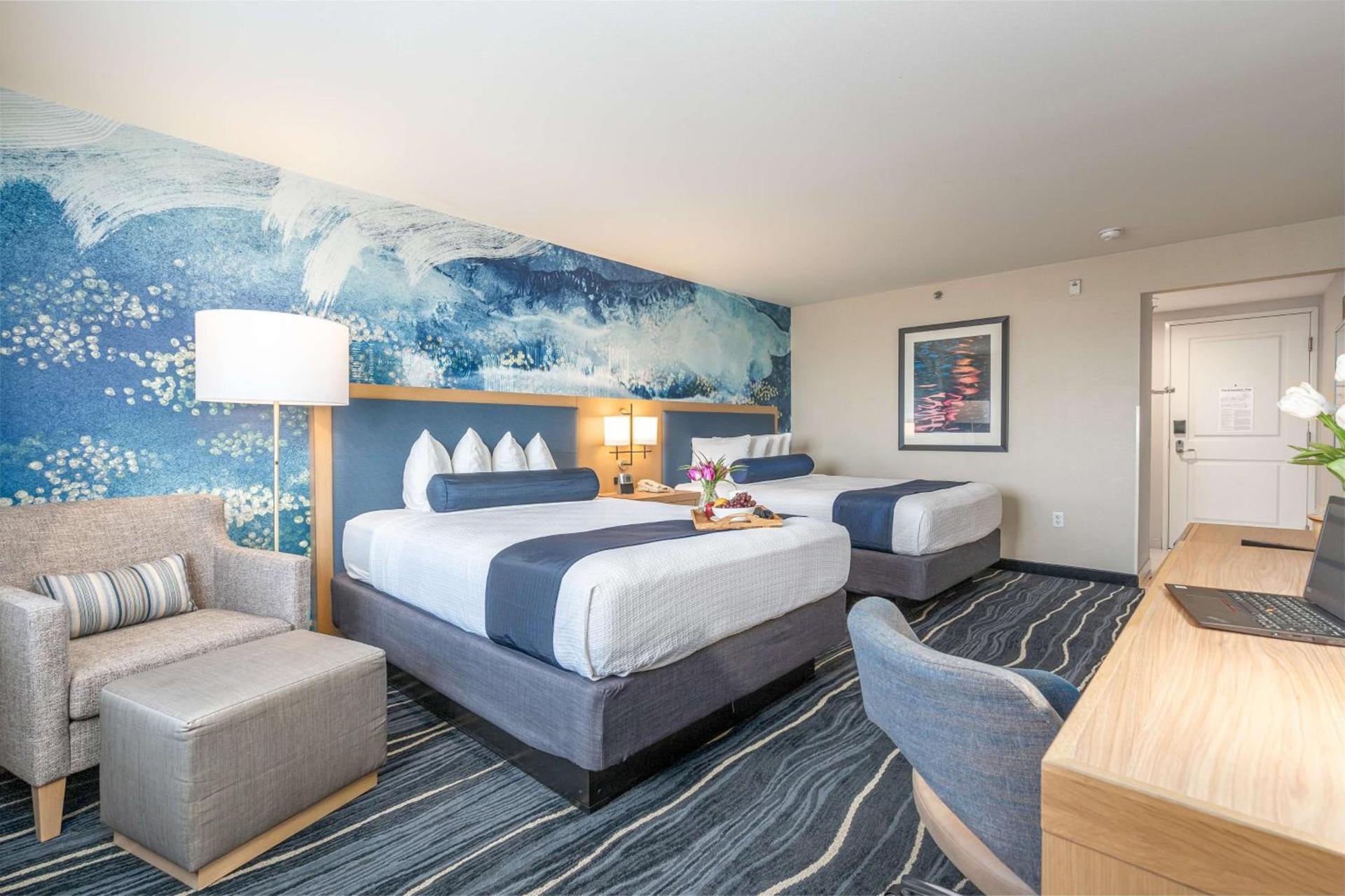 Best Western Plus Marina Gateway Hotel photo 37