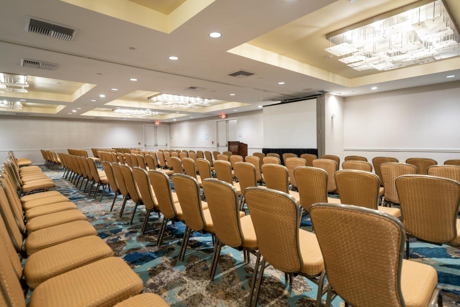 Crowne Plaza Ventura Beach by IHG photo 86