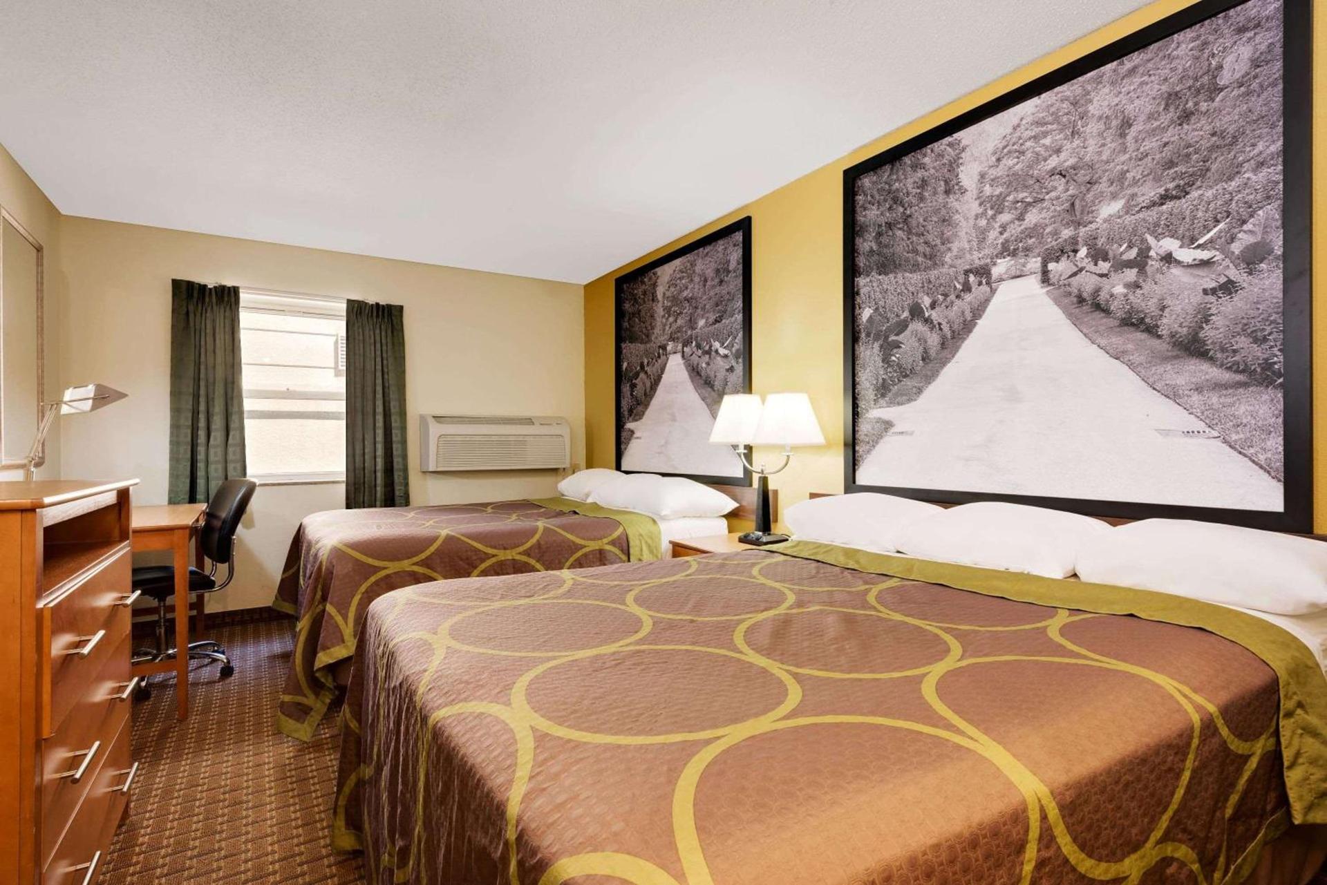Super 8 by Wyndham Allentown photo 9