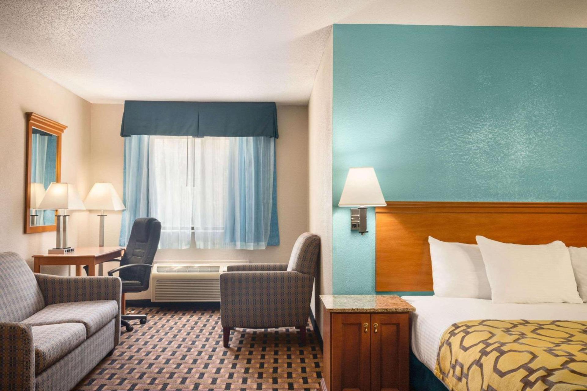 Baymont by Wyndham Warrenton photo 20