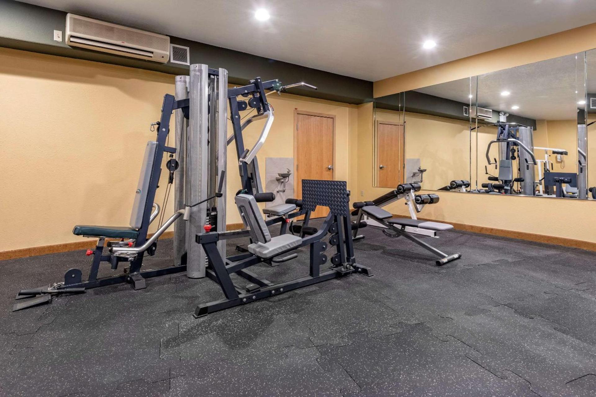 Mountain Edge Suites at Sunapee, an Ascend Collection Hotel photo 36