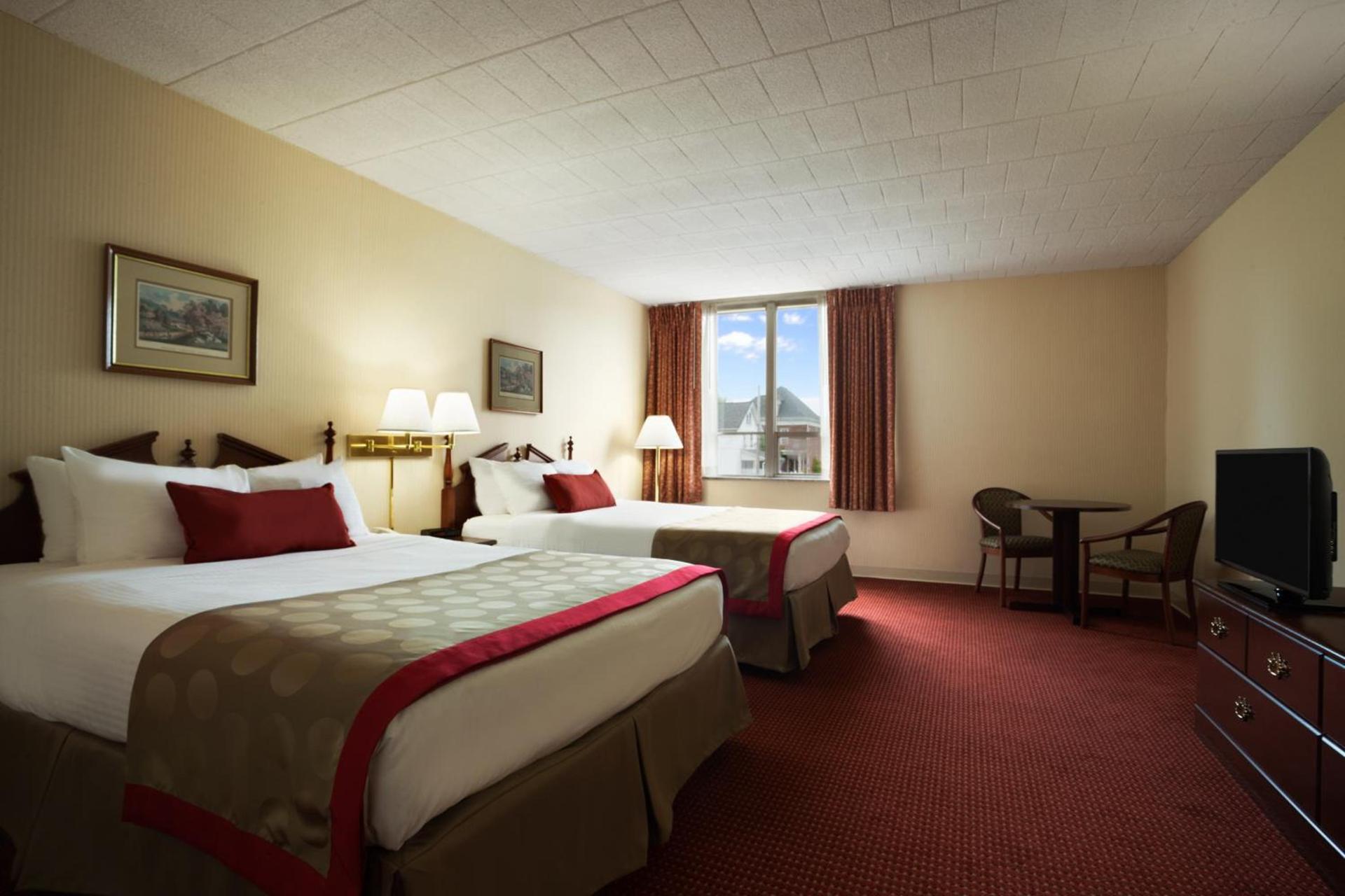 Ramada by Wyndham Ligonier photo 51