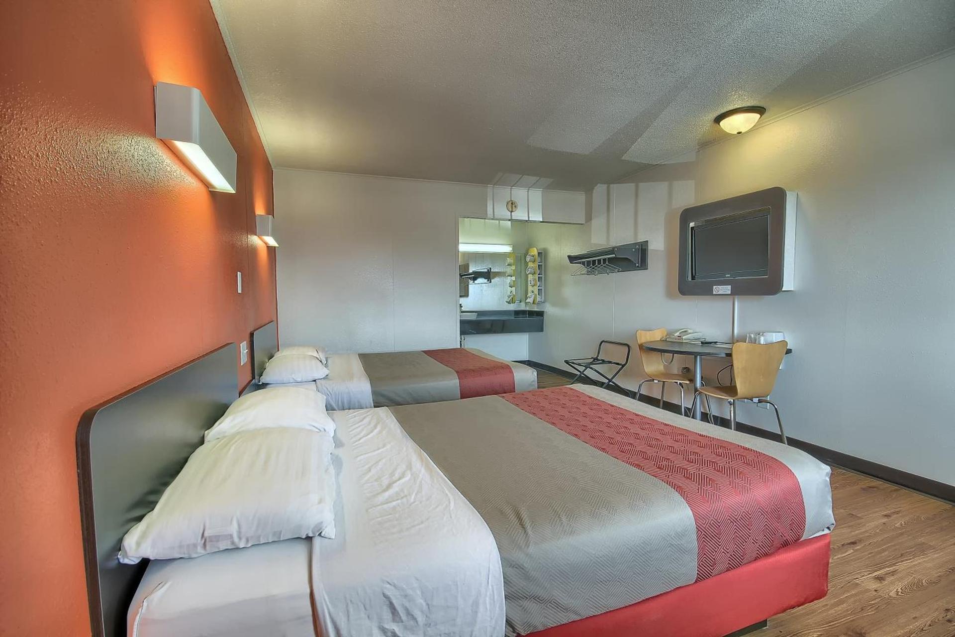 Motel 6-Lima, OH photo 14