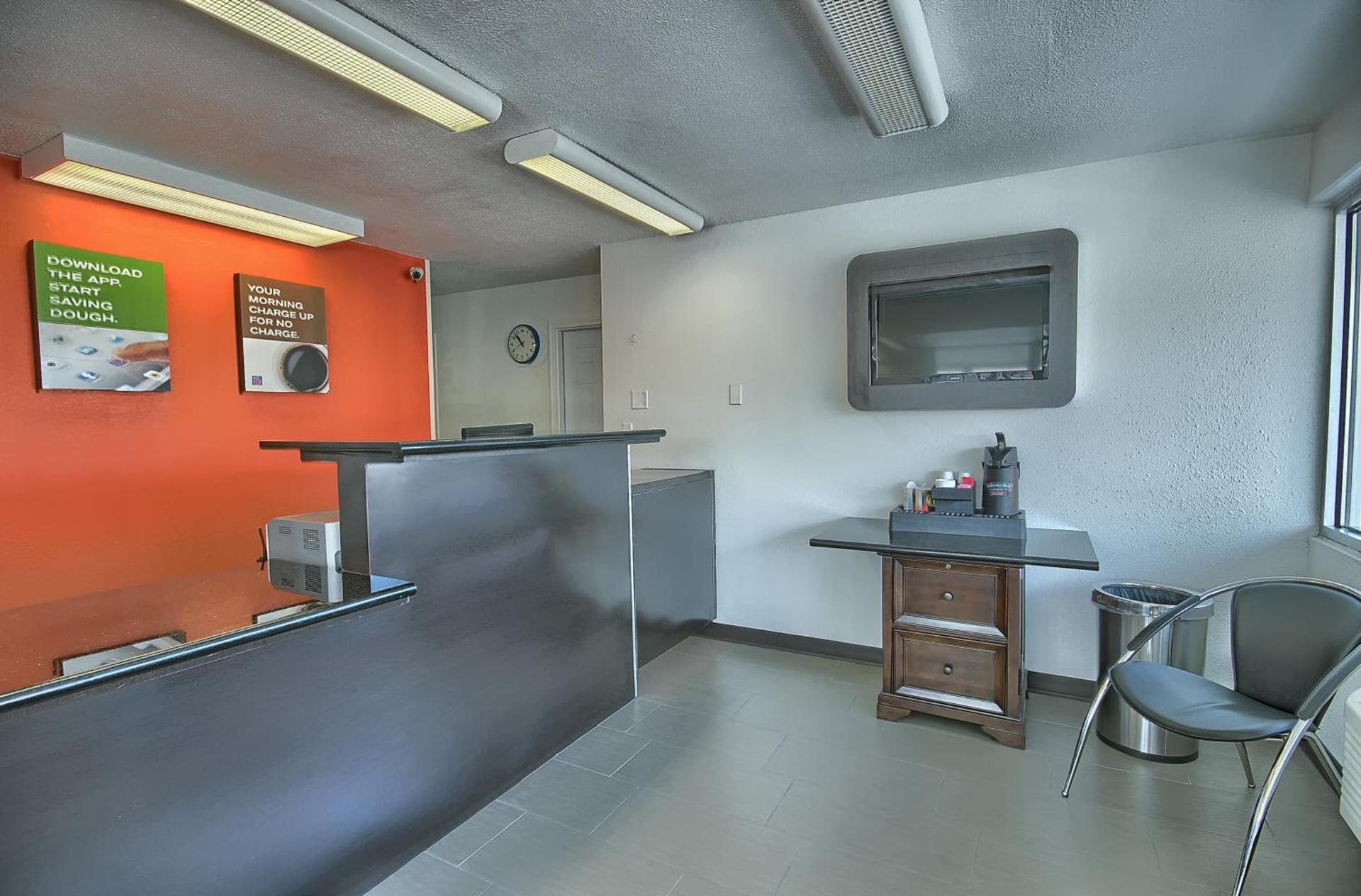 Motel 6-Lima, OH photo 3
