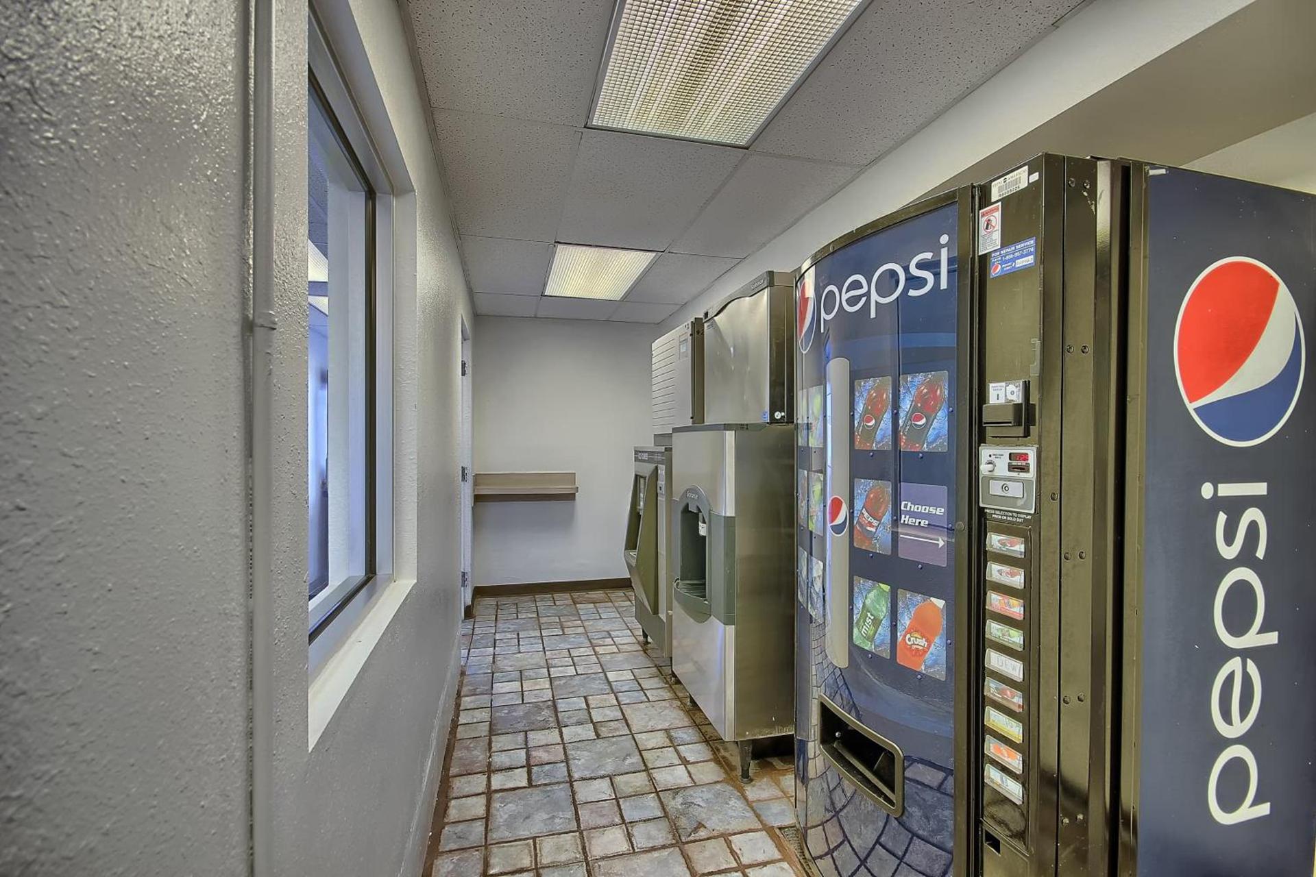 Motel 6-Lima, OH photo 22
