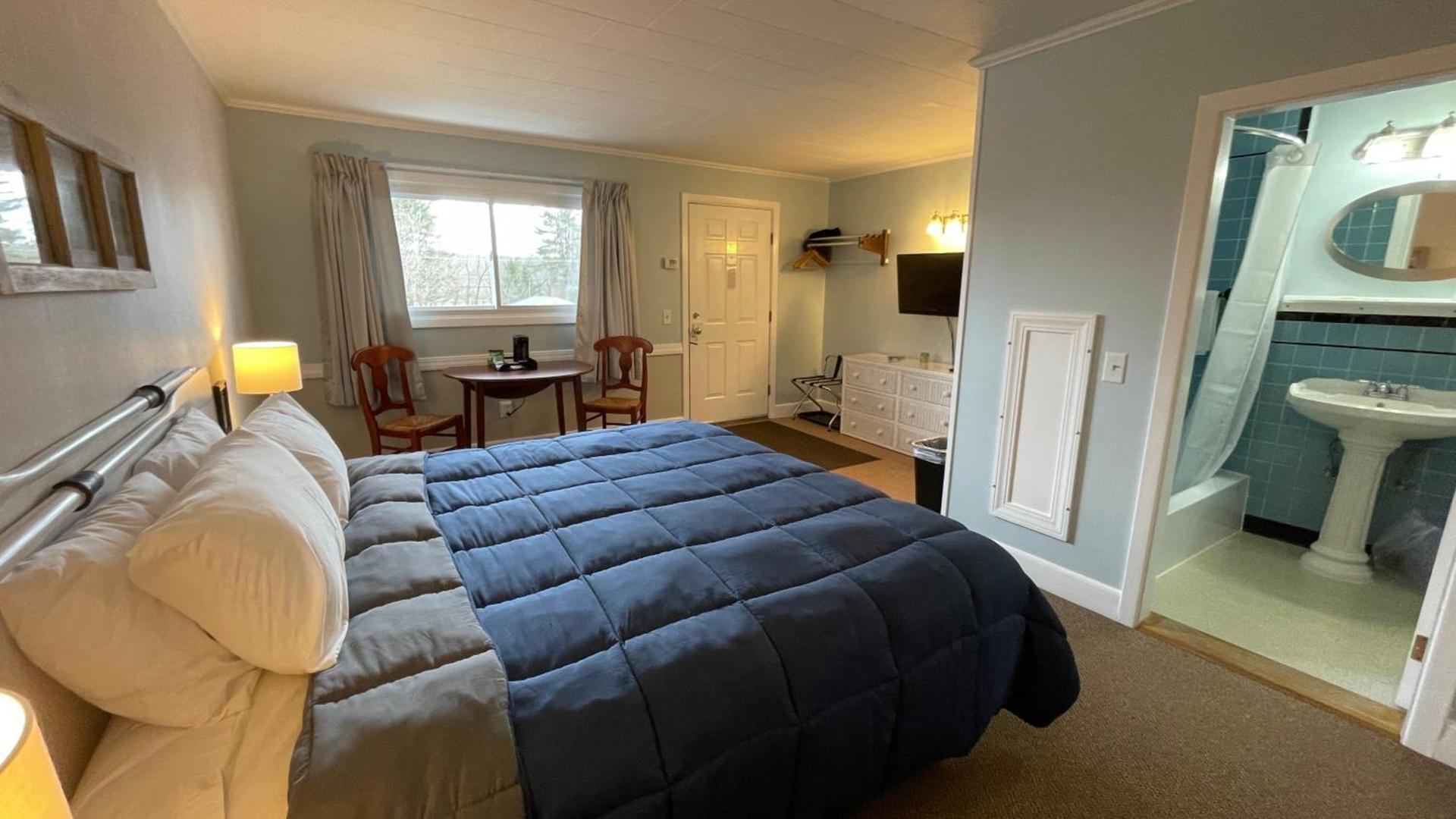 Bucksport Inn photo 11