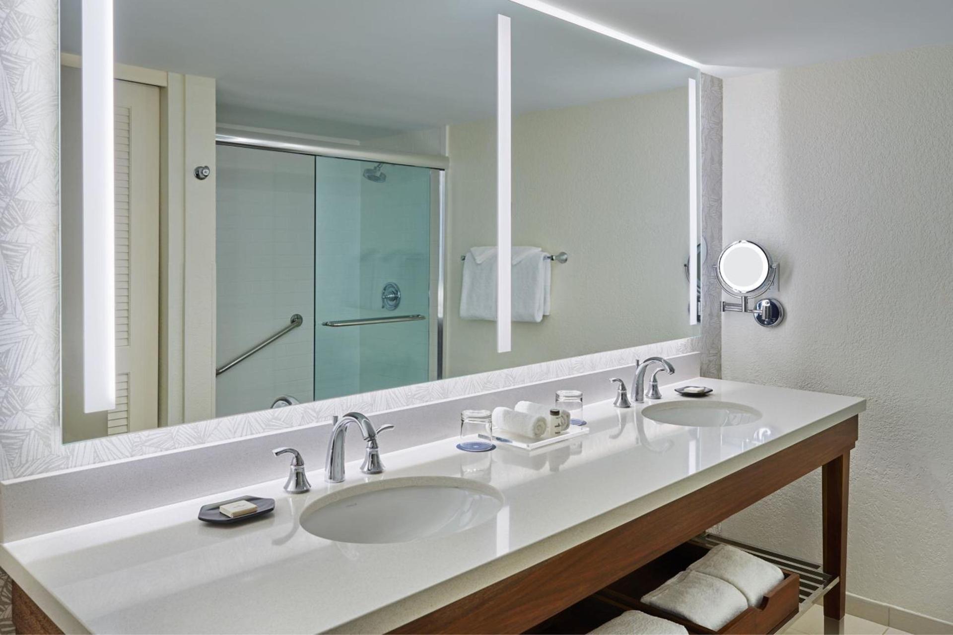 Sheraton Orlando Lake Buena Vista Resort - NEWLY RENOVATED! photo 54