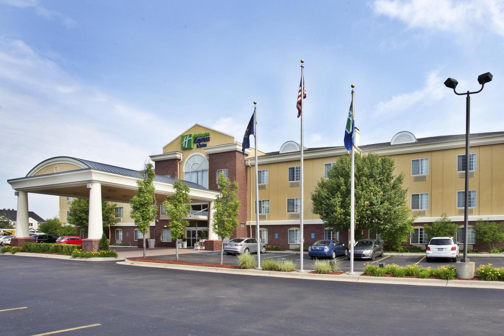 Holiday Inn Express Hotel & Suites Woodhaven by IHG photo 49