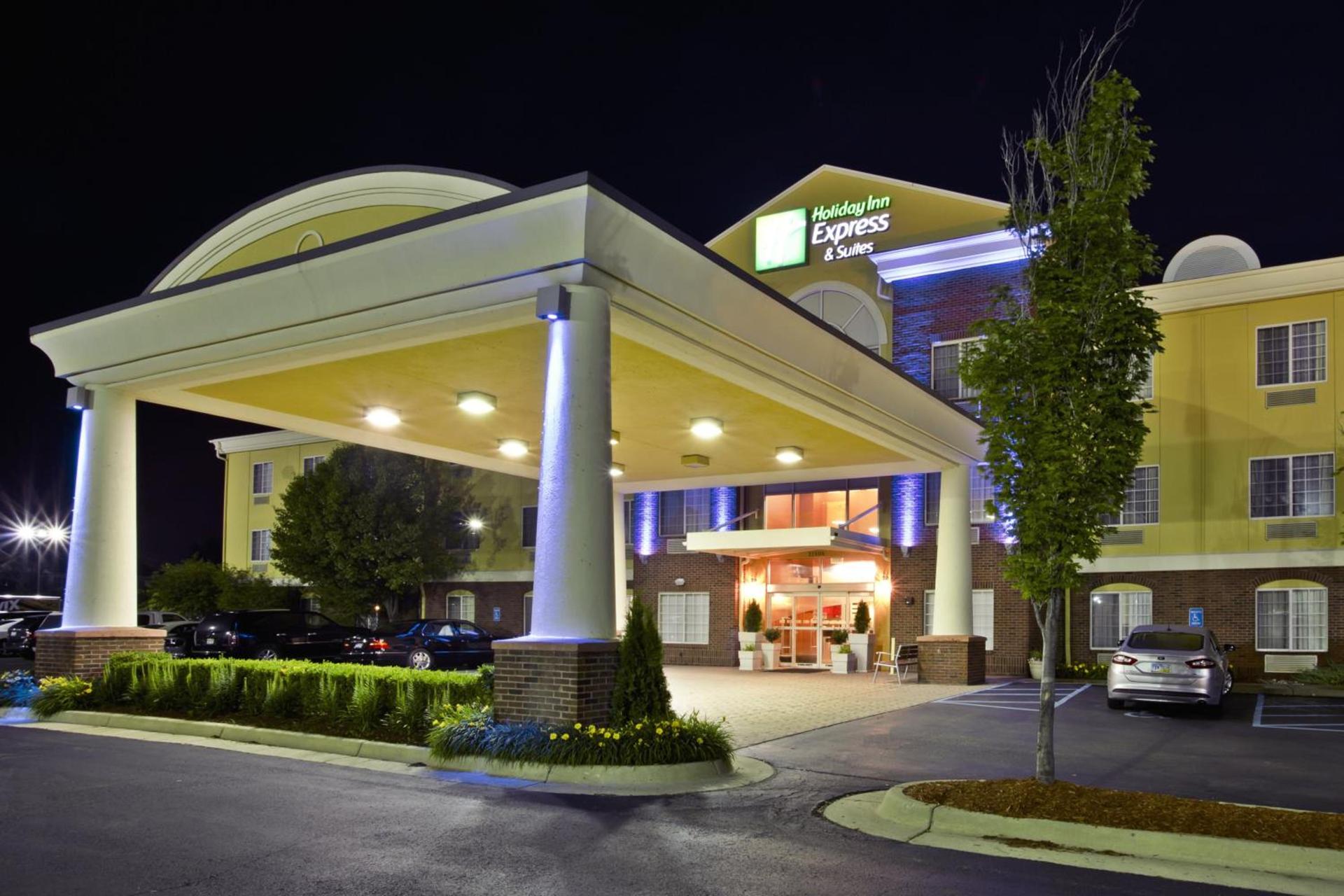 Holiday Inn Express Hotel & Suites Woodhaven by IHG photo 46
