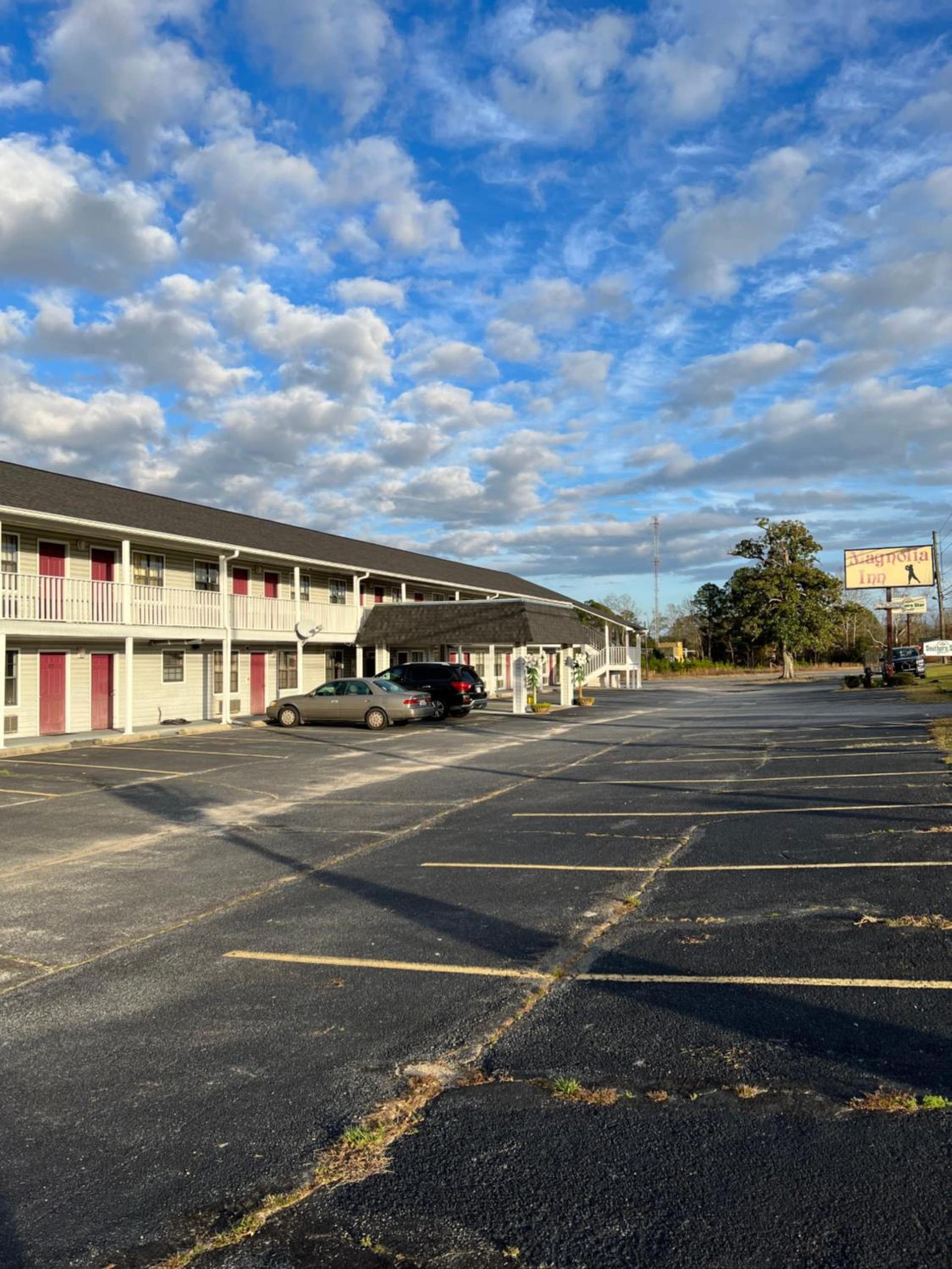 magnolia inn photo 2
