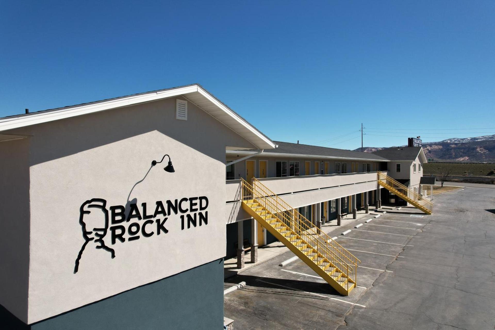 Balanced Rock Inn photo 2