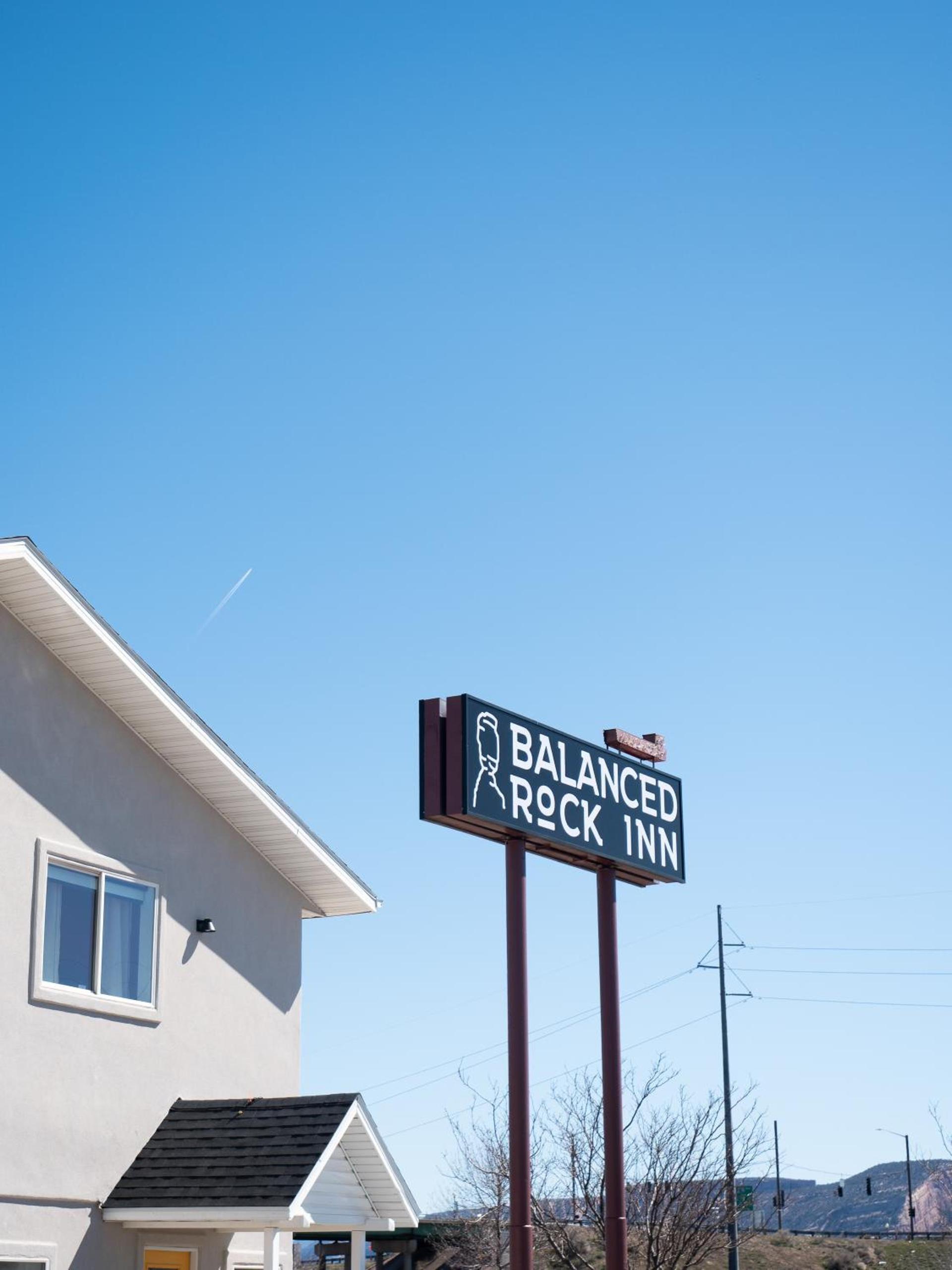 Balanced Rock Inn photo 7