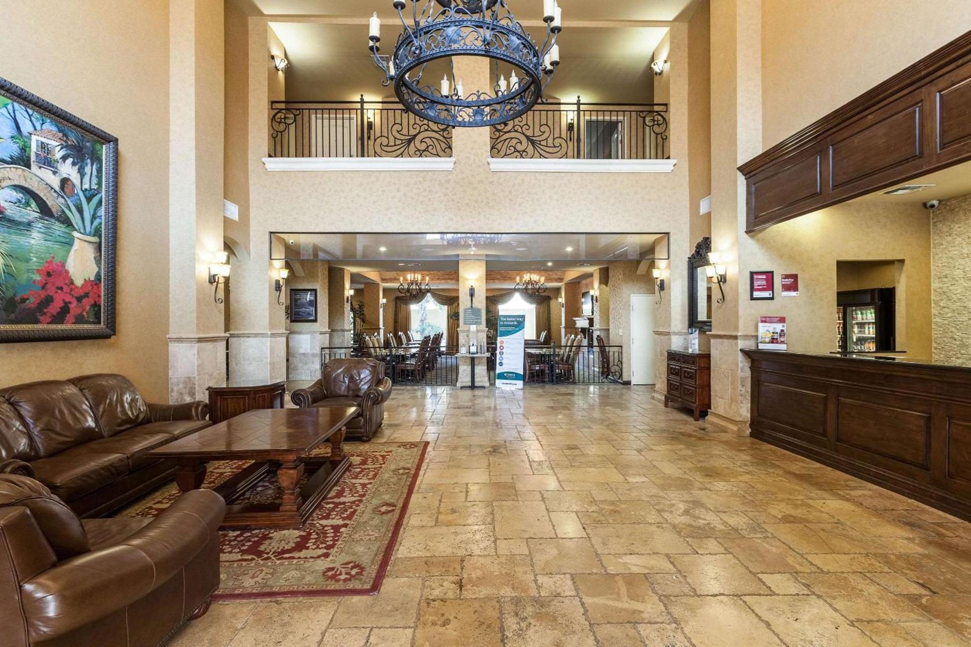 Comfort Suites Alamo-River walk photo 7