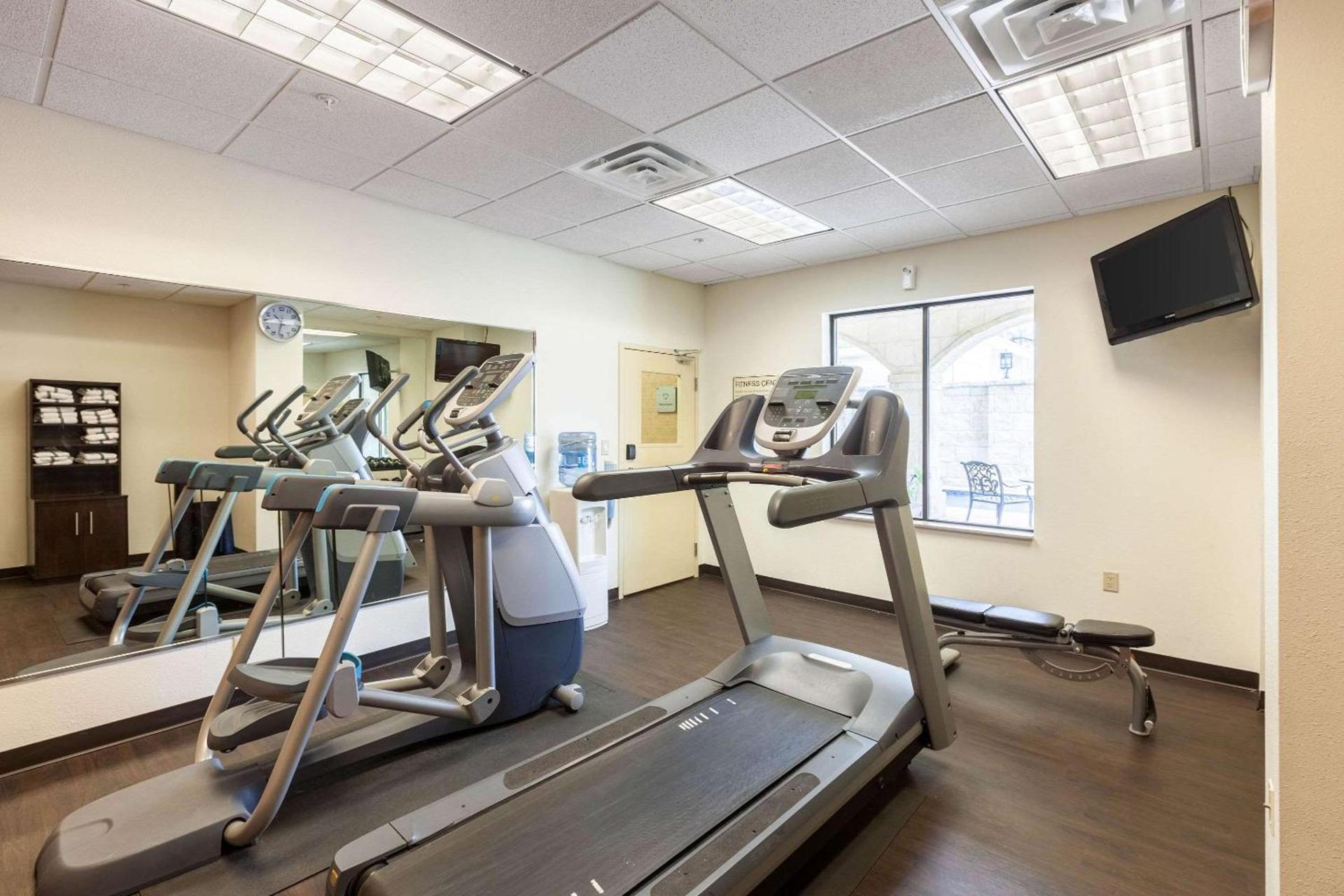 Comfort Suites Alamo-River walk photo 21