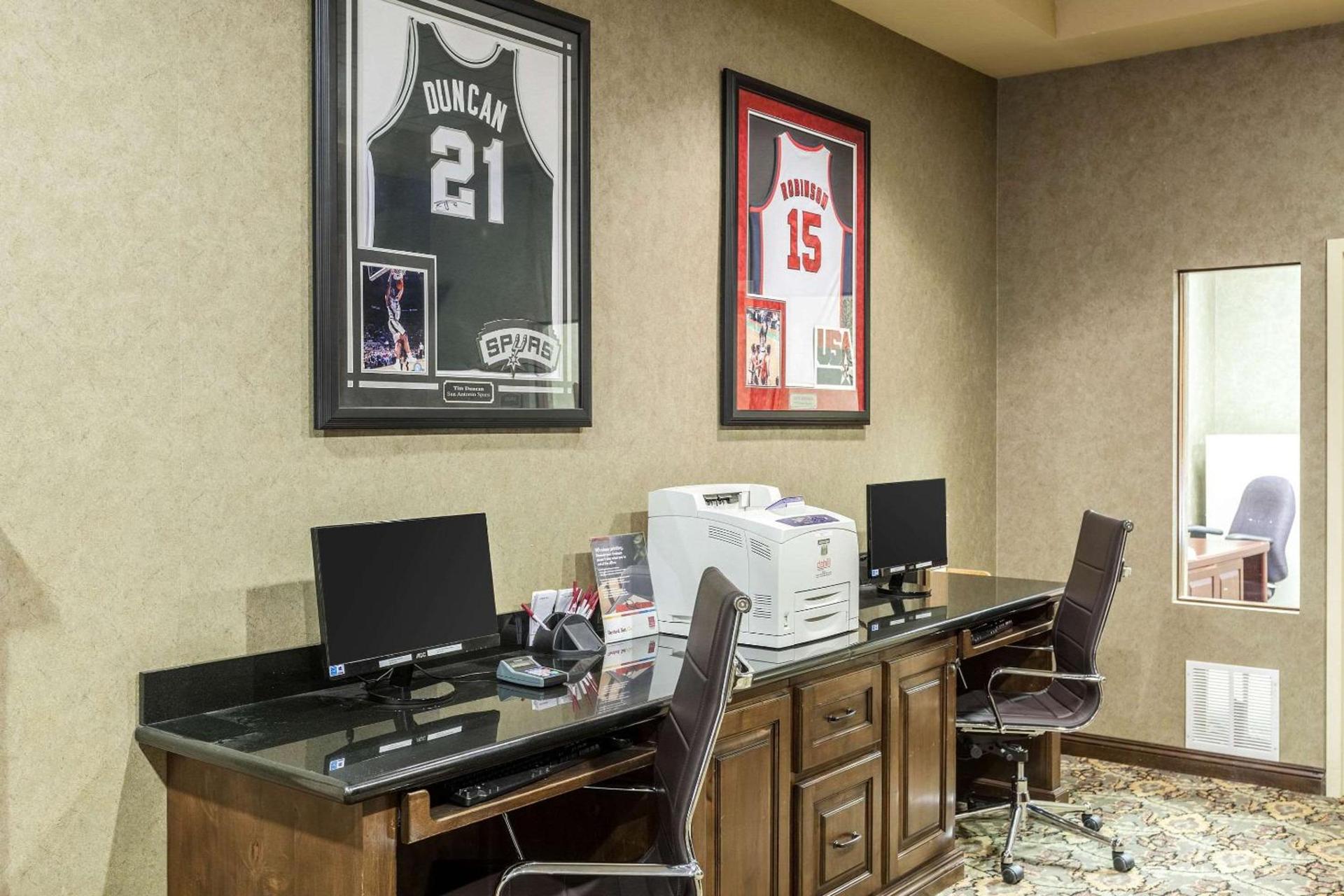 Comfort Suites Alamo-River walk photo 22