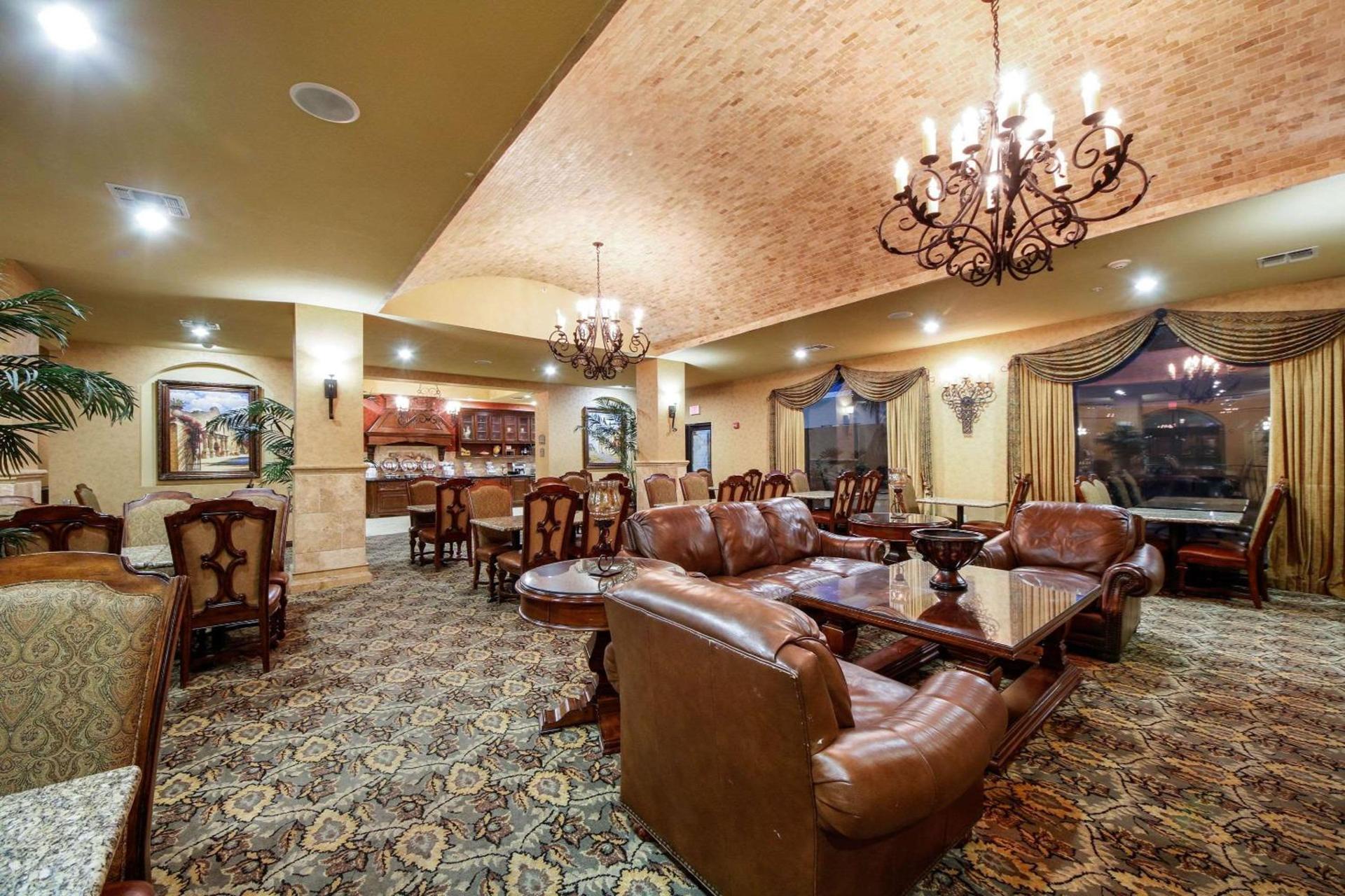 Comfort Suites Alamo-River walk photo 26