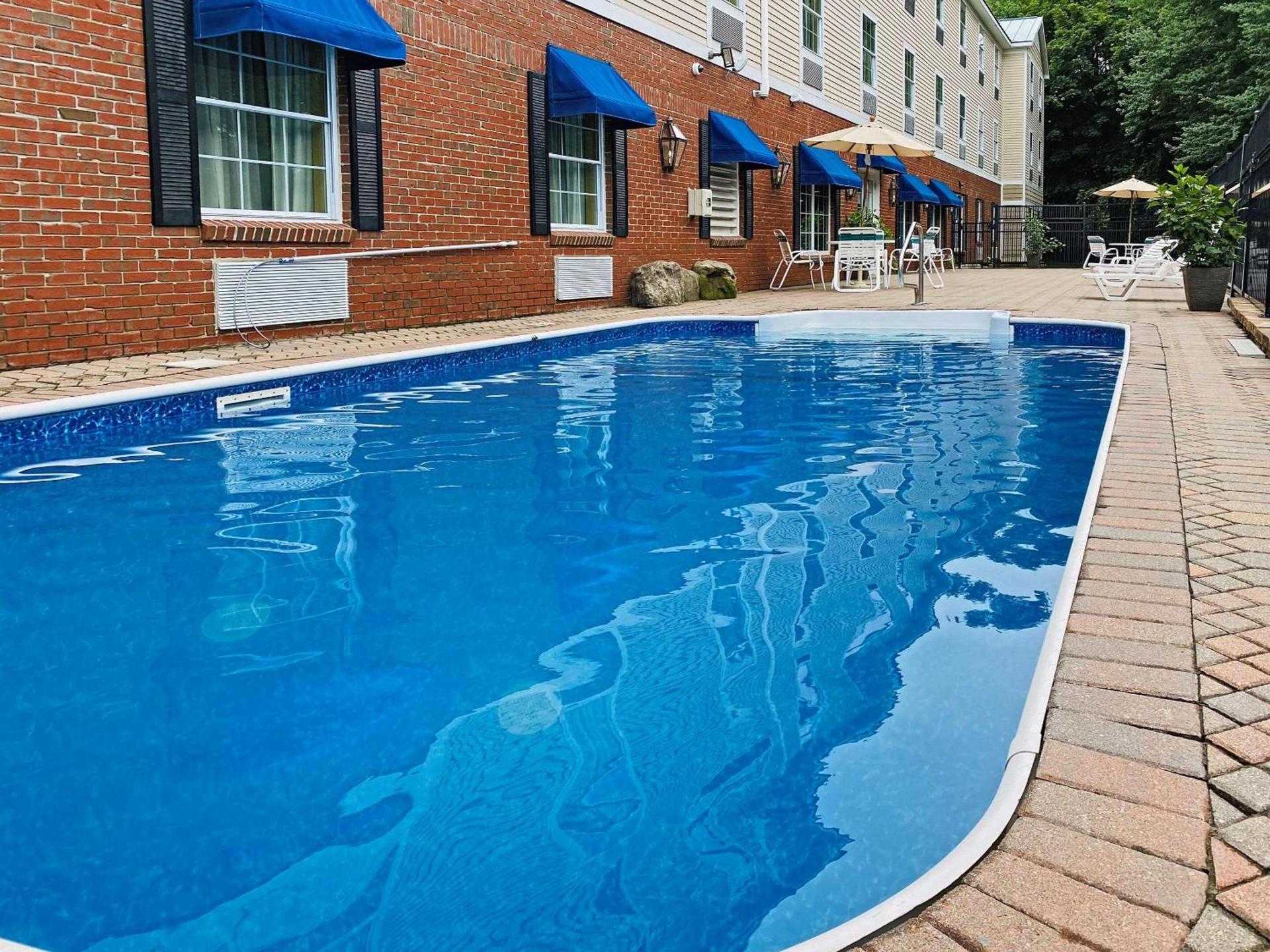 Comfort Inn & Suites Sturbridge-Brimfield photo 30