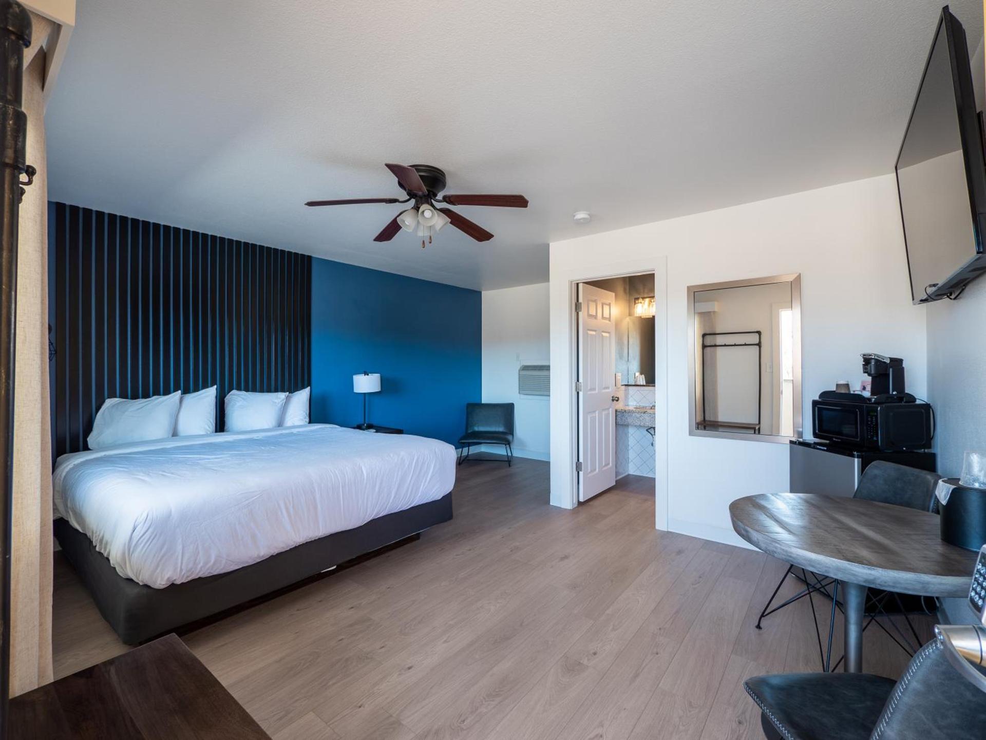 Balanced Rock Inn photo 57
