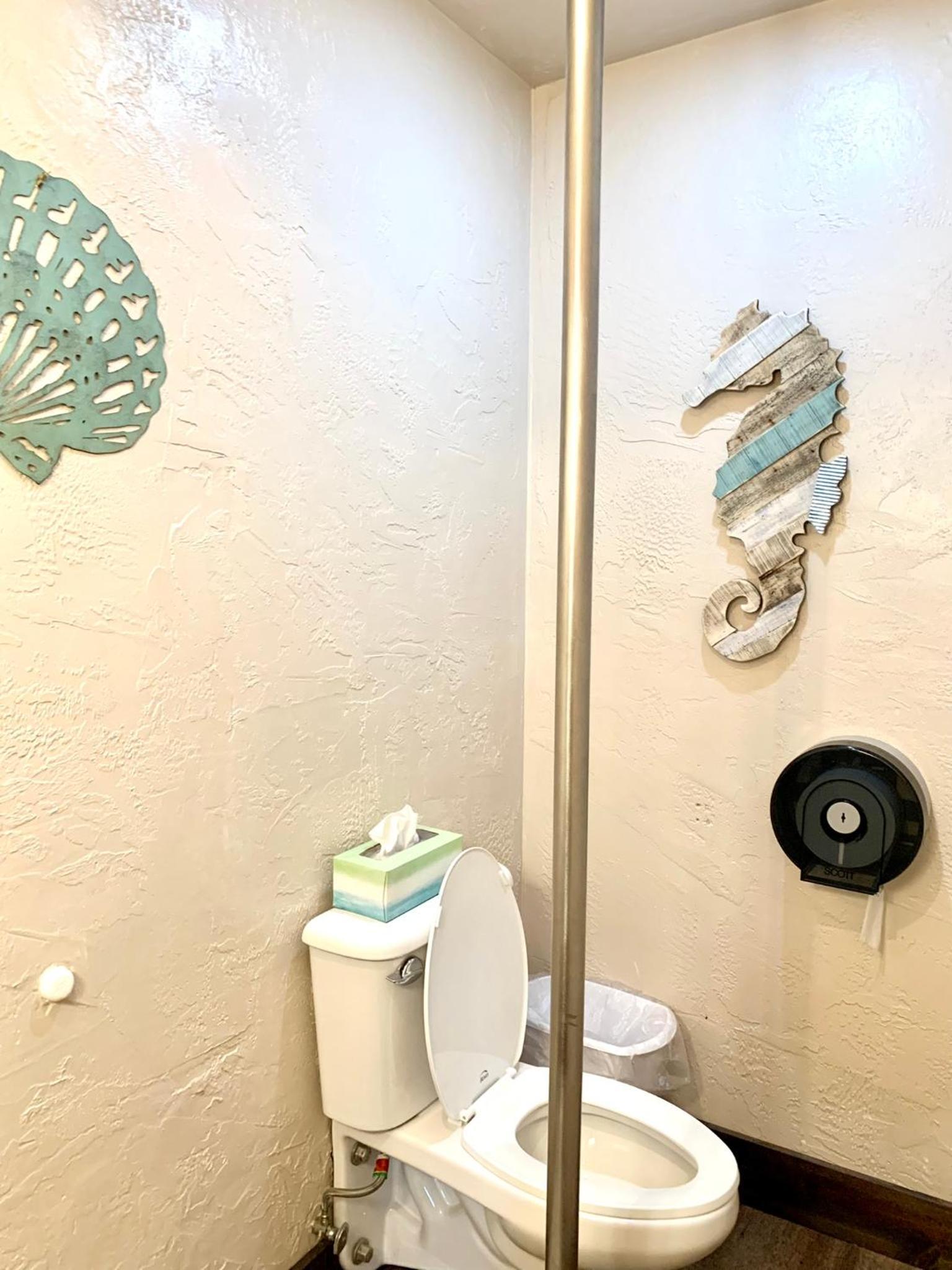 Breakers Boutique Inn photo 33