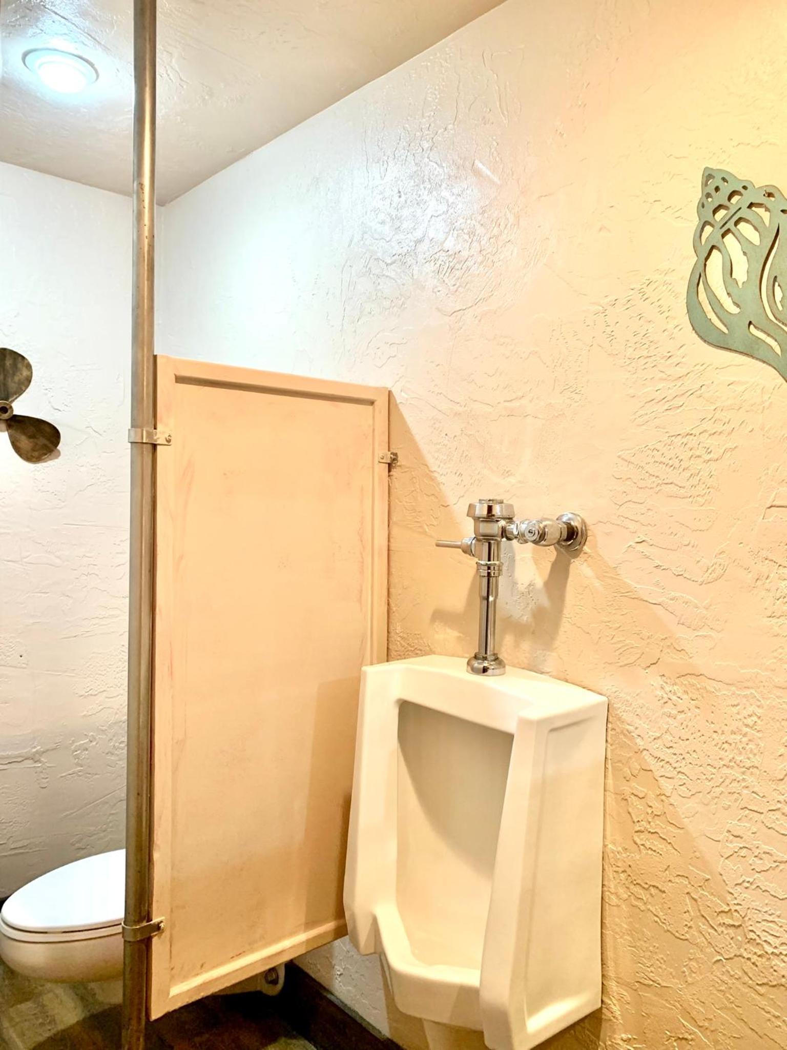 Breakers Boutique Inn photo 30