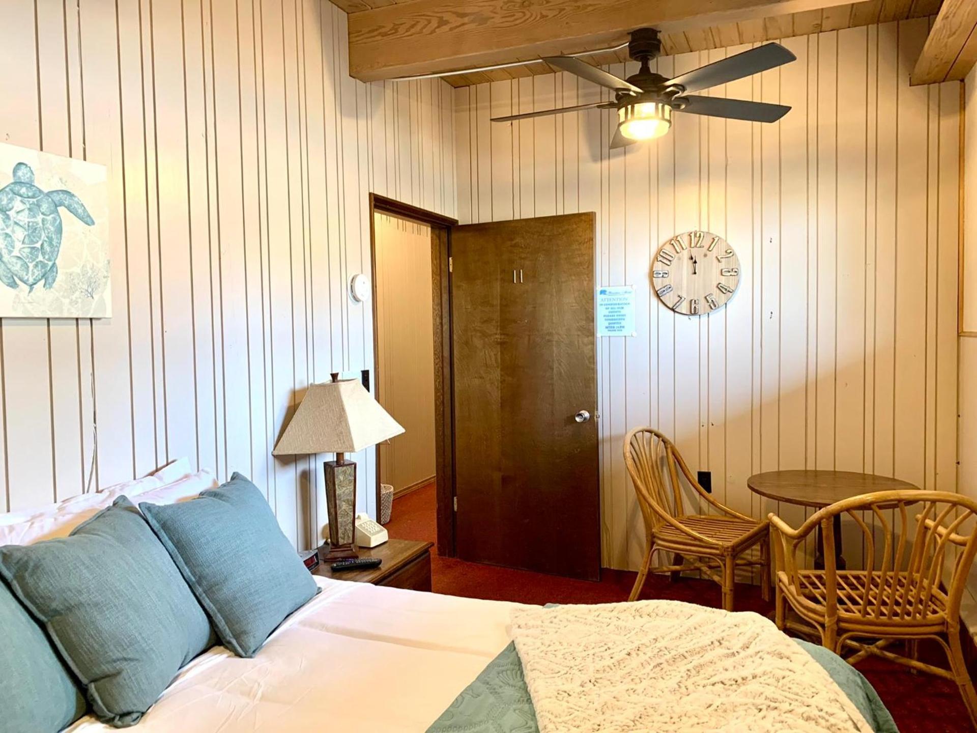 Breakers Boutique Inn photo 17