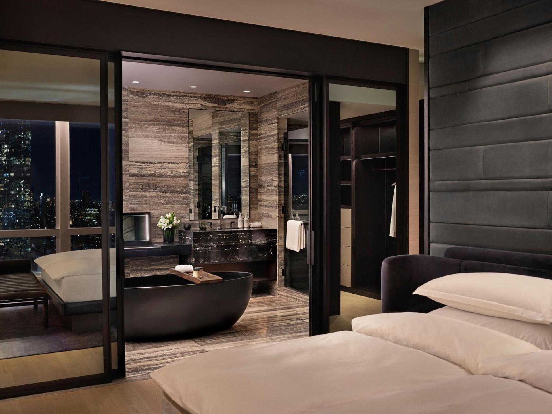 Equinox Hotel New York photo 3