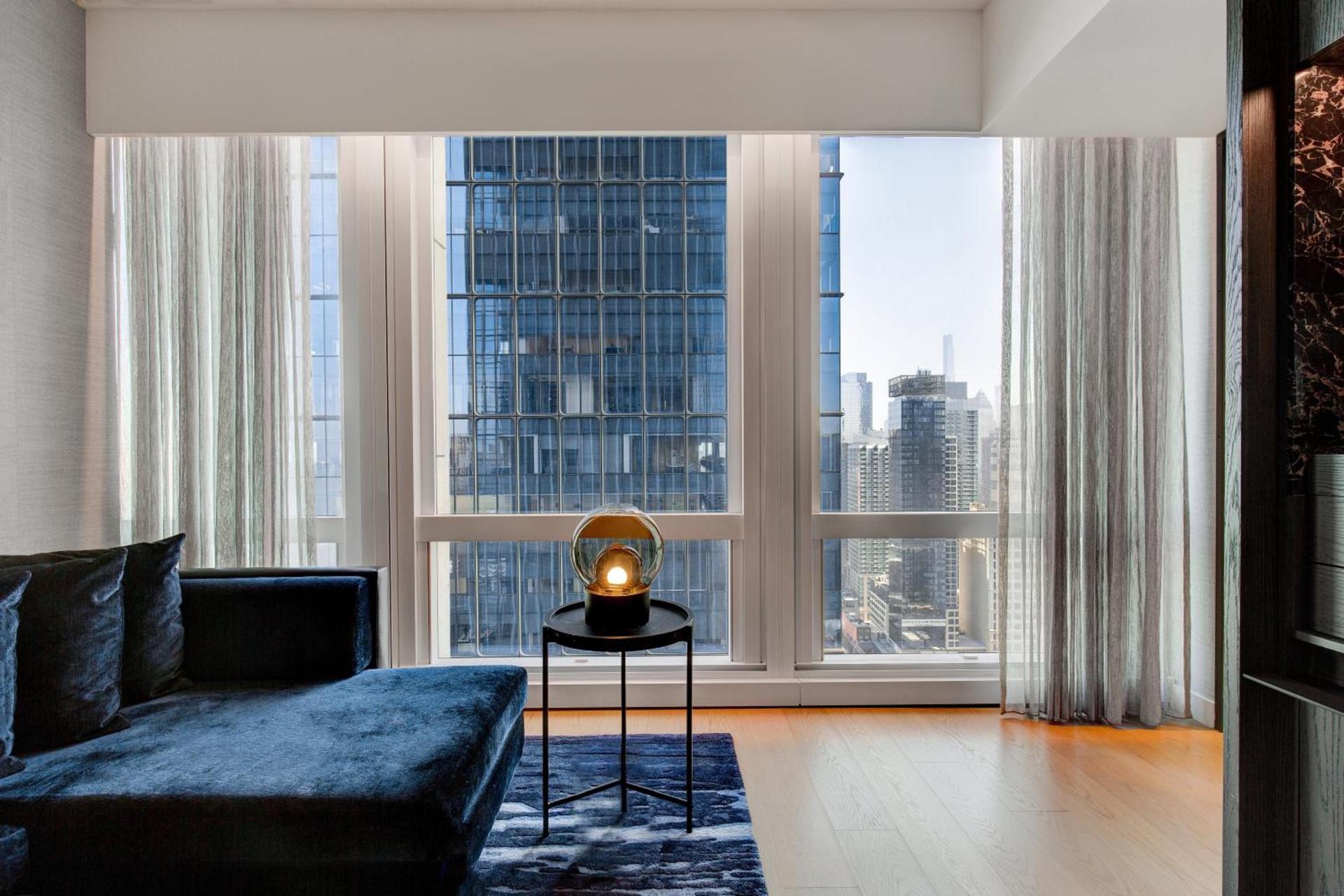 Equinox Hotel New York photo 9