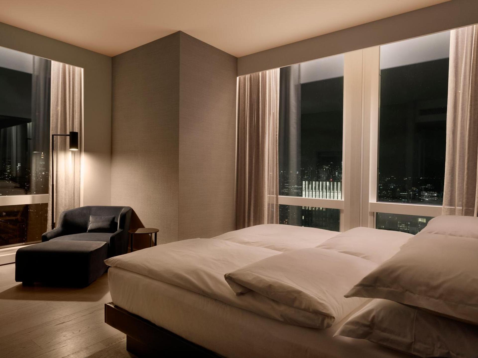 Equinox Hotel New York photo 15