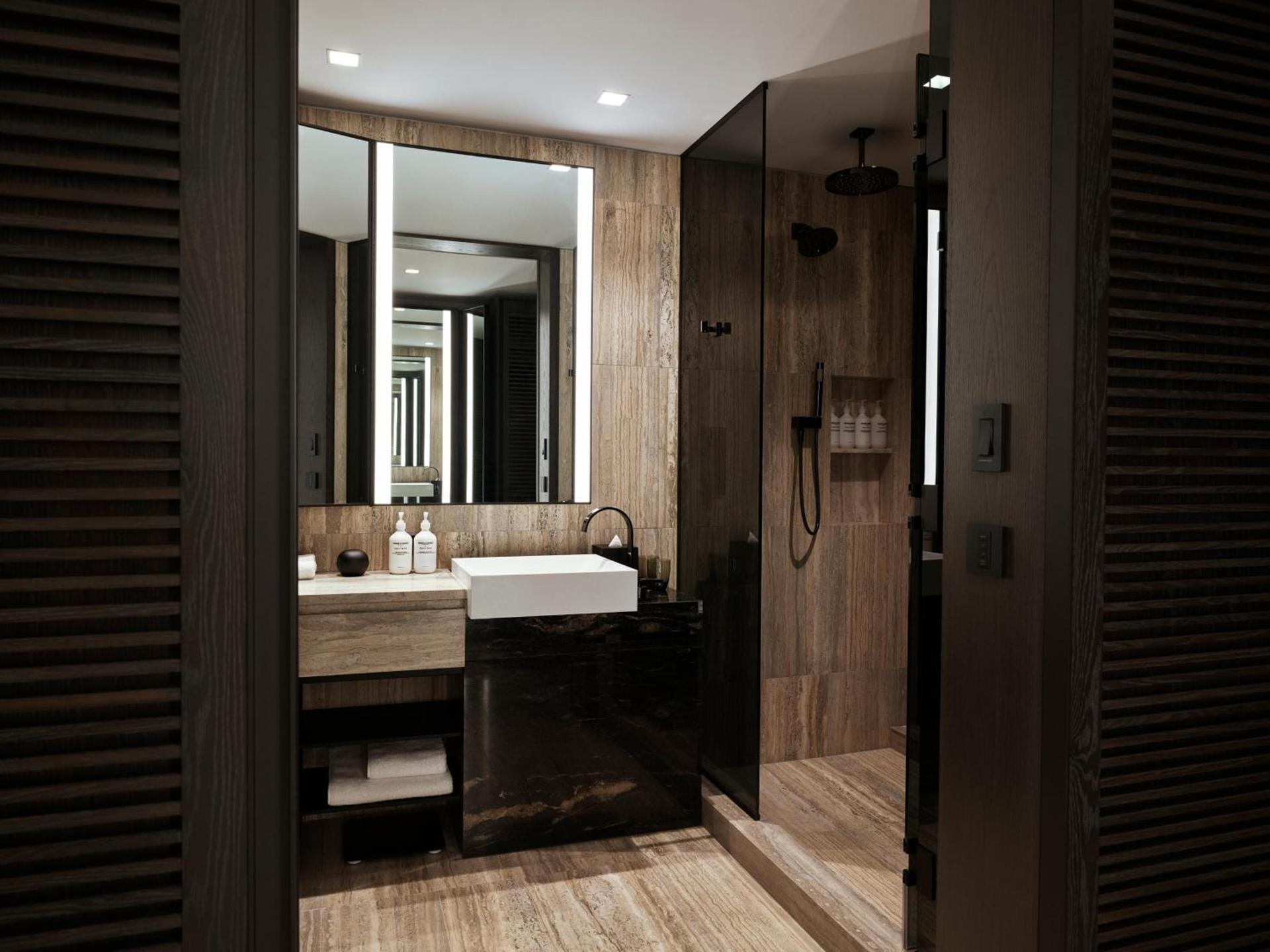 Equinox Hotel New York photo 21