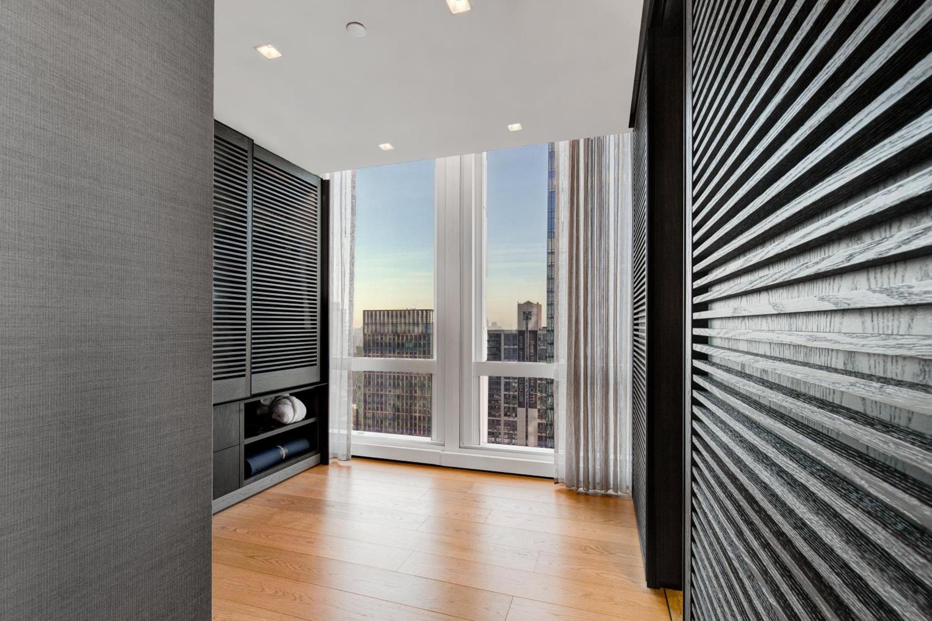 Equinox Hotel New York photo 48