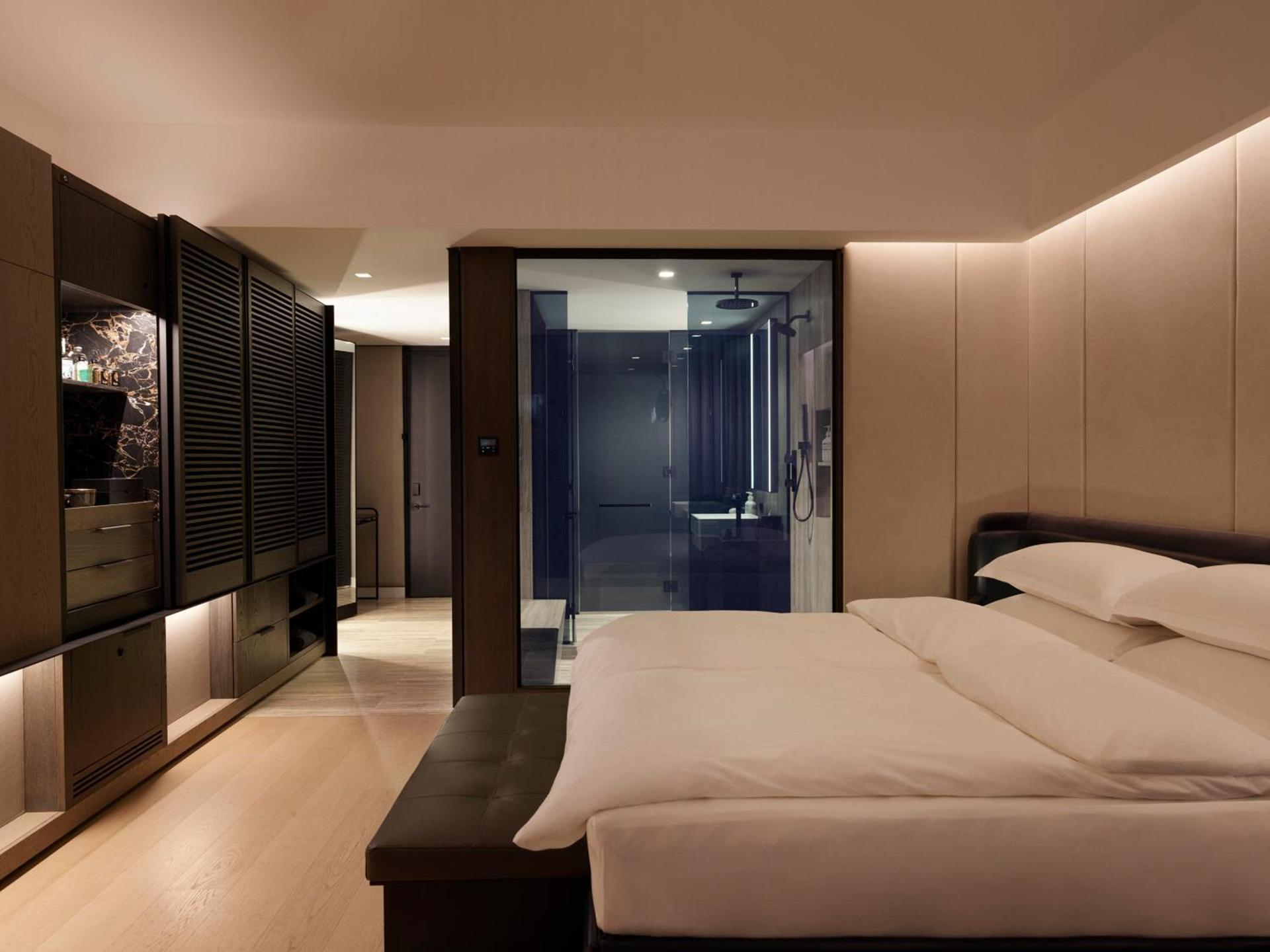 Equinox Hotel New York photo 57