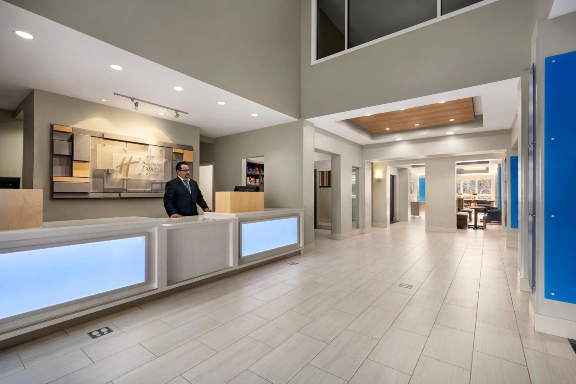 Holiday Inn Express & Suites Philadelphia - Mt Laurel by IHG photo 17