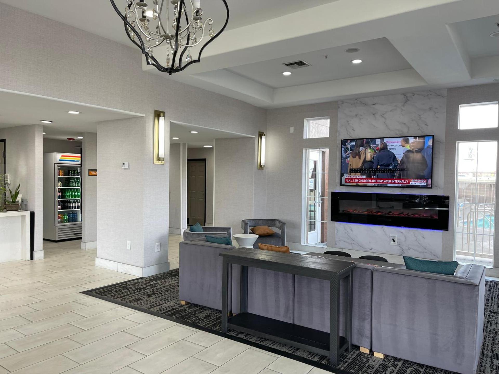 La Quinta by Wyndham Hesperia Victorville photo 48