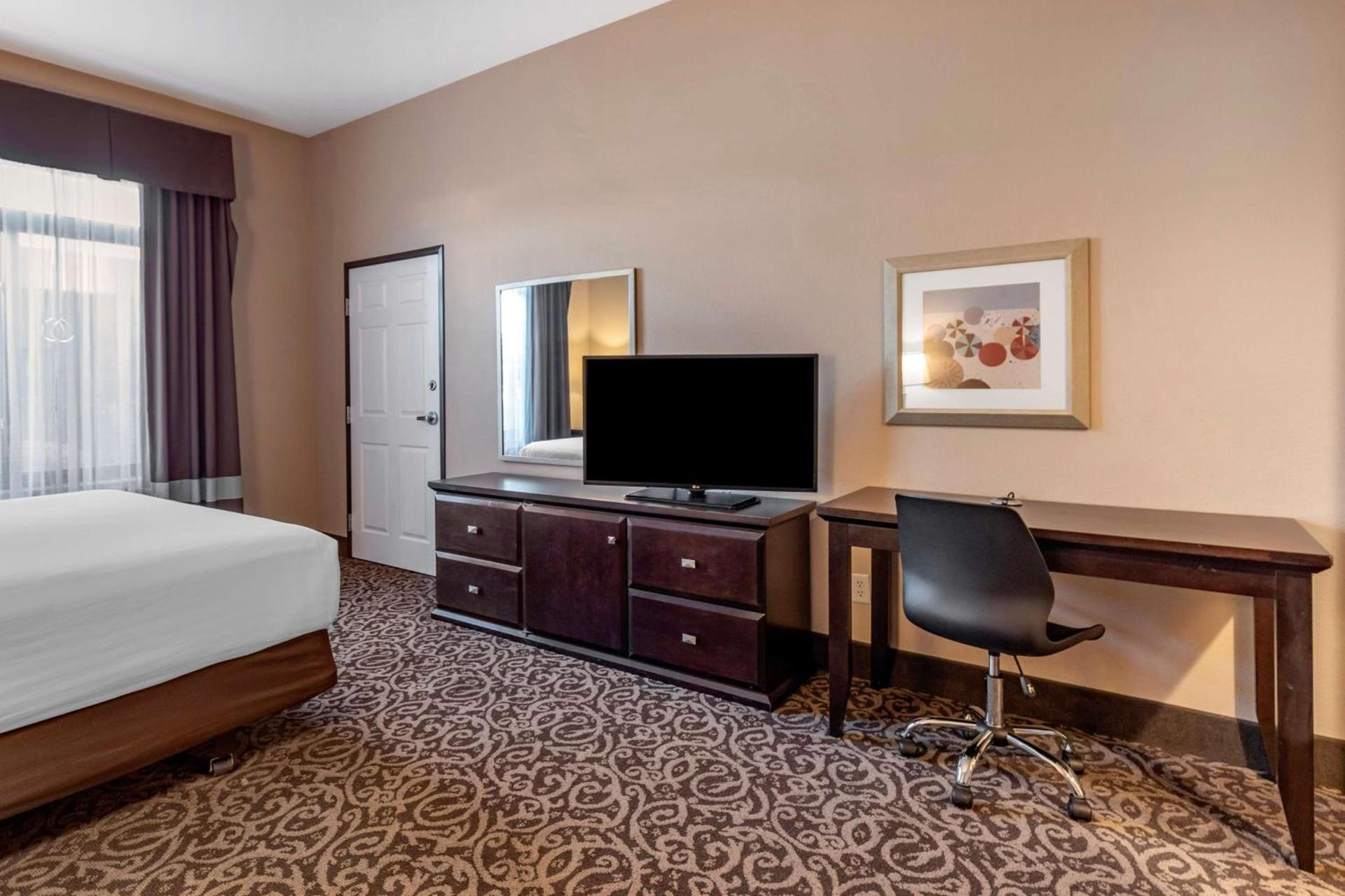 Best Western Plus Las Vegas South Henderson photo 6