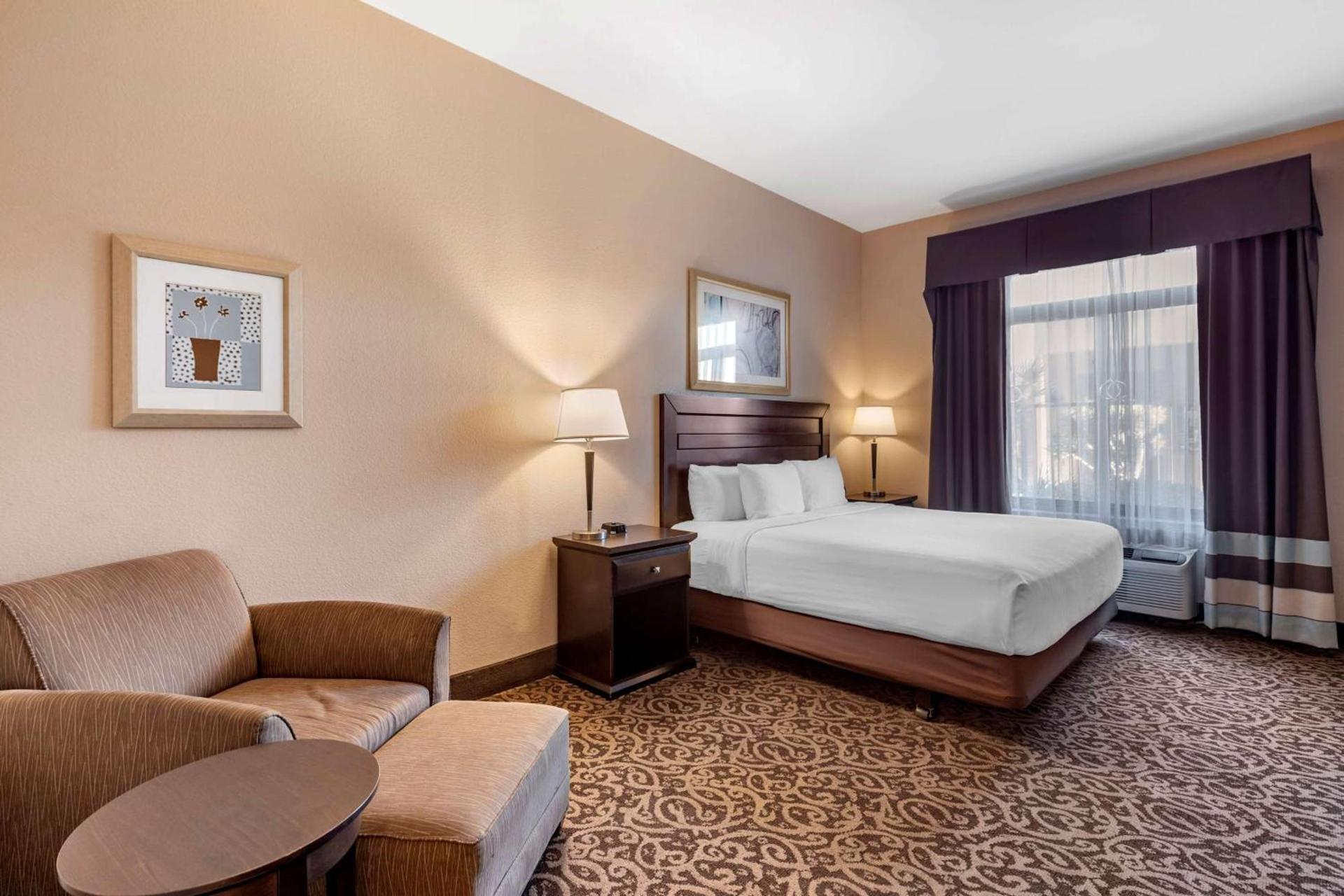 Best Western Plus Las Vegas South Henderson photo 7