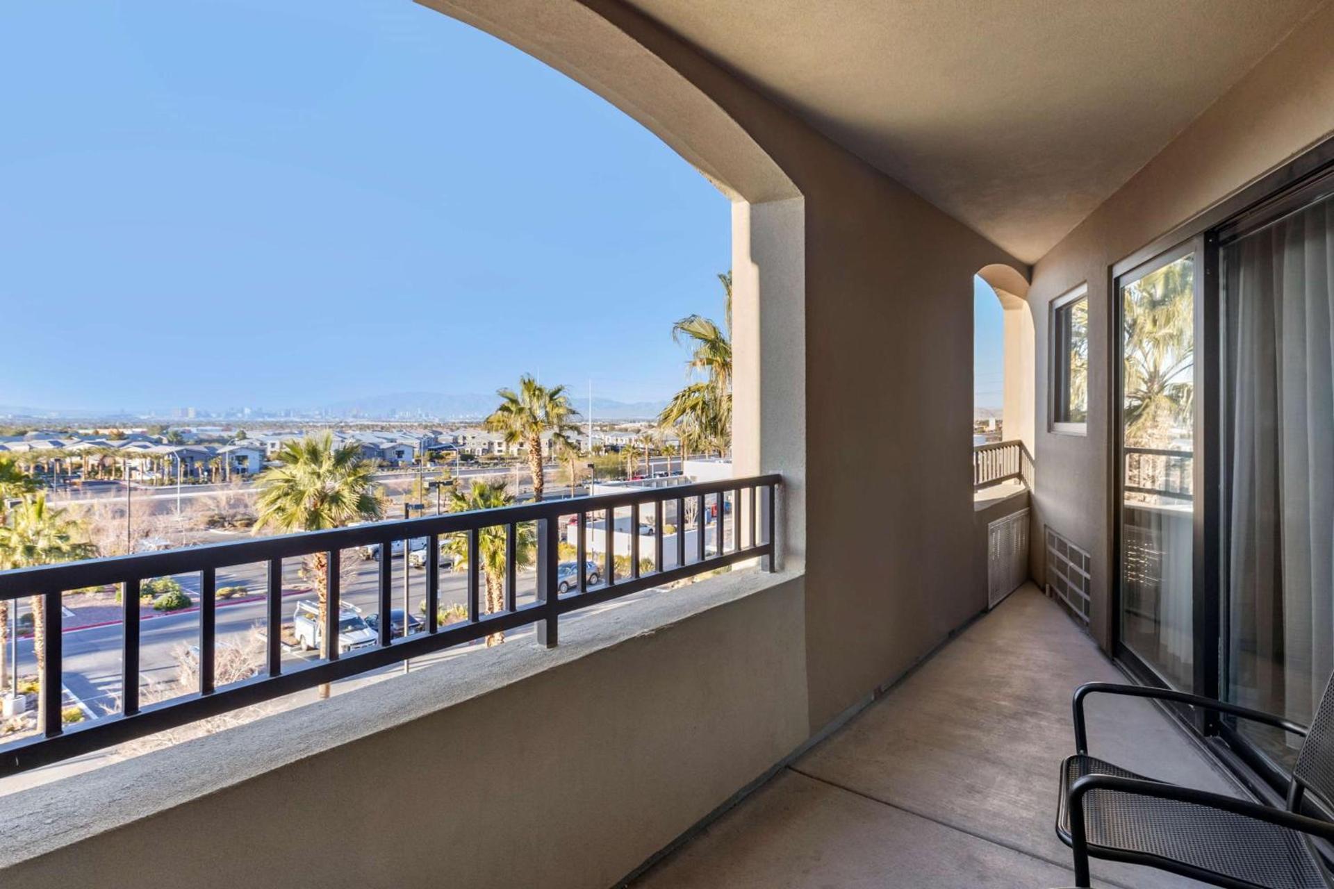 Best Western Plus Las Vegas South Henderson photo 18