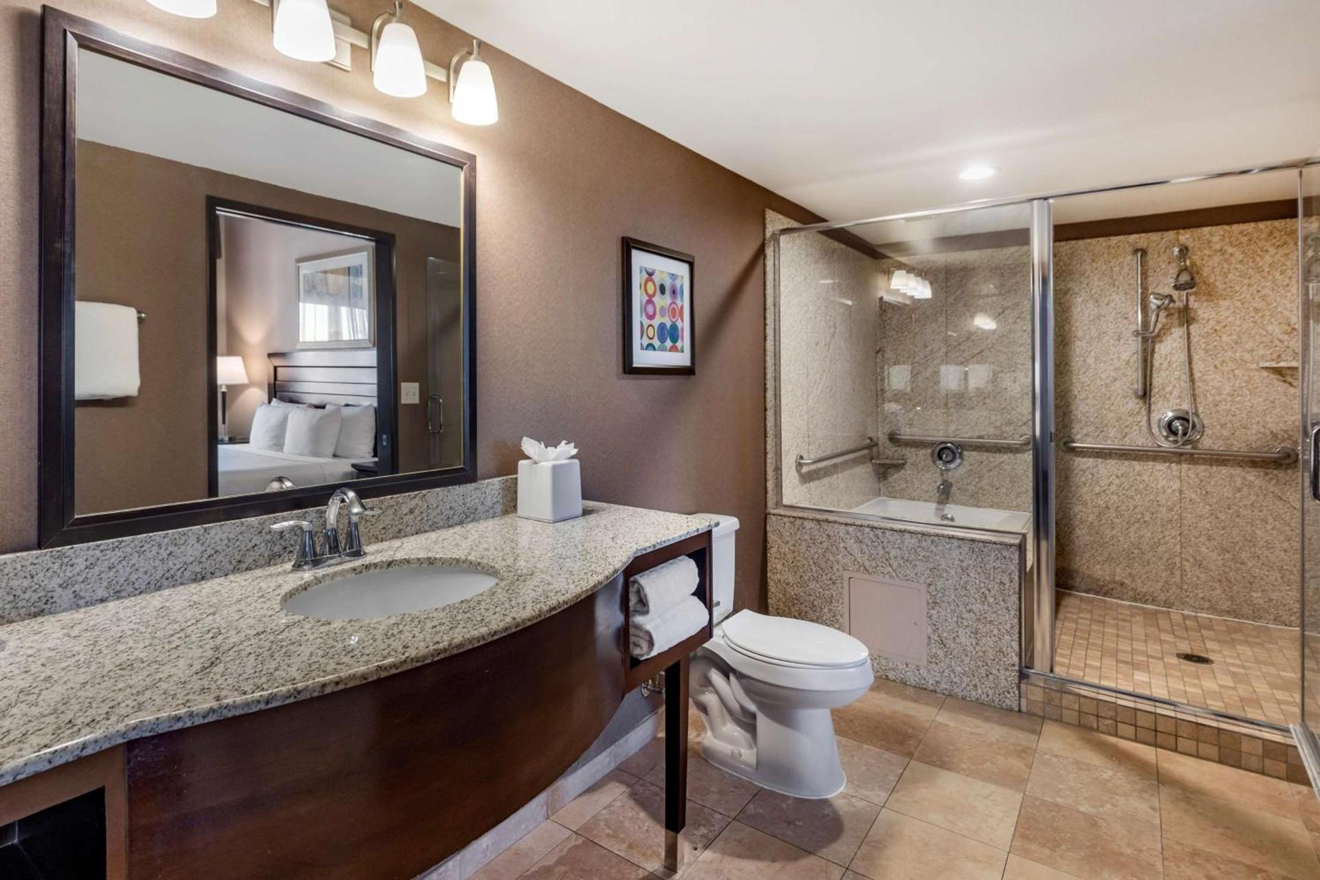 Best Western Plus Las Vegas South Henderson photo 22