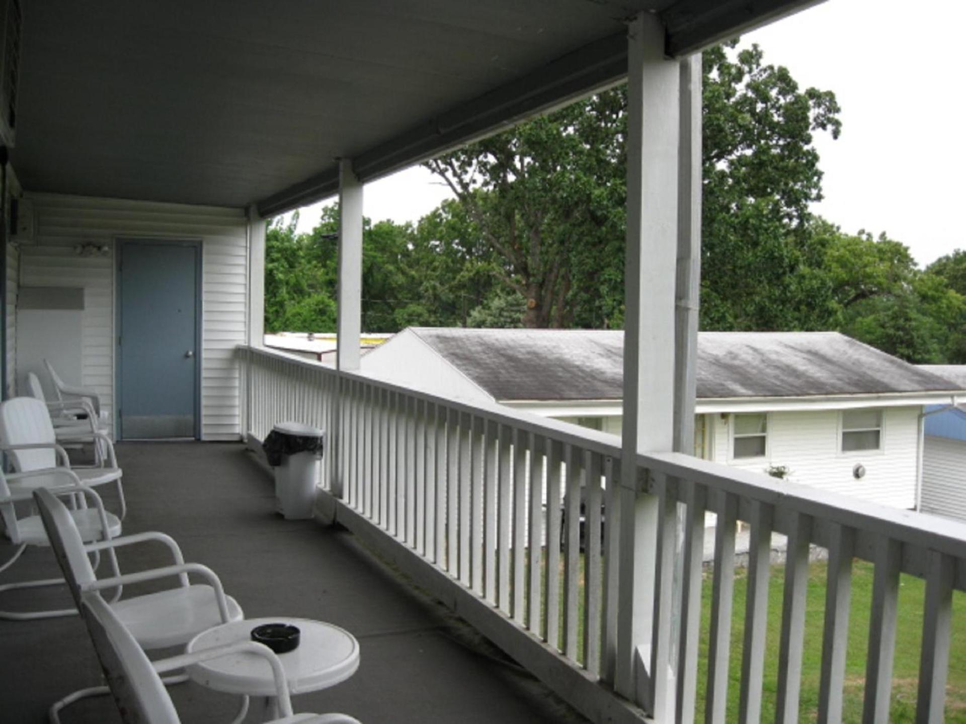 Twin Lakes Inn photo 16