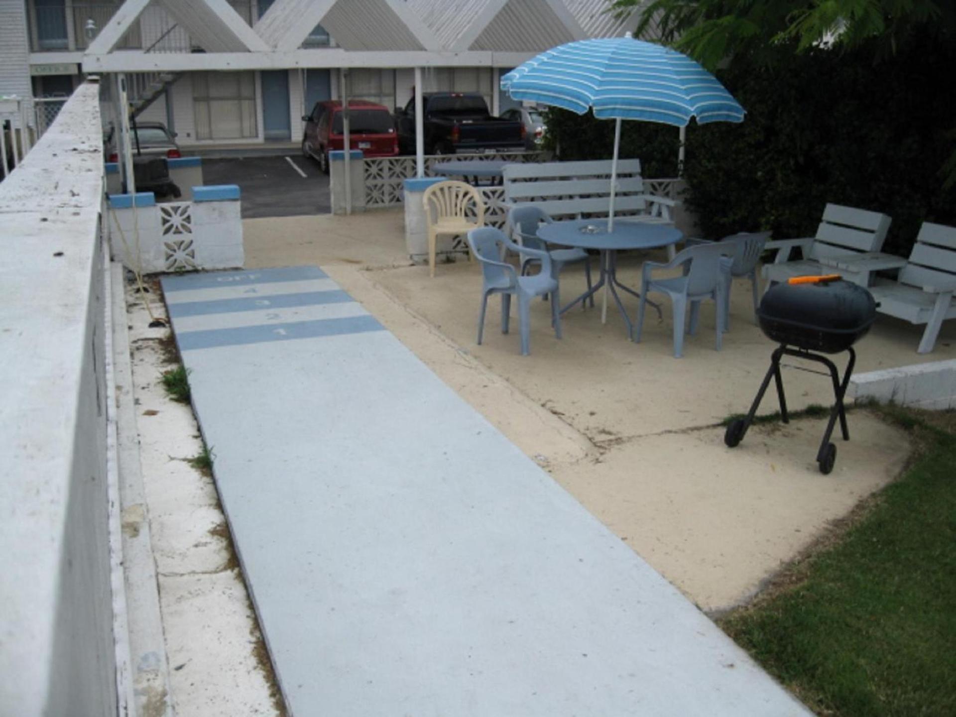 Twin Lakes Inn photo 17