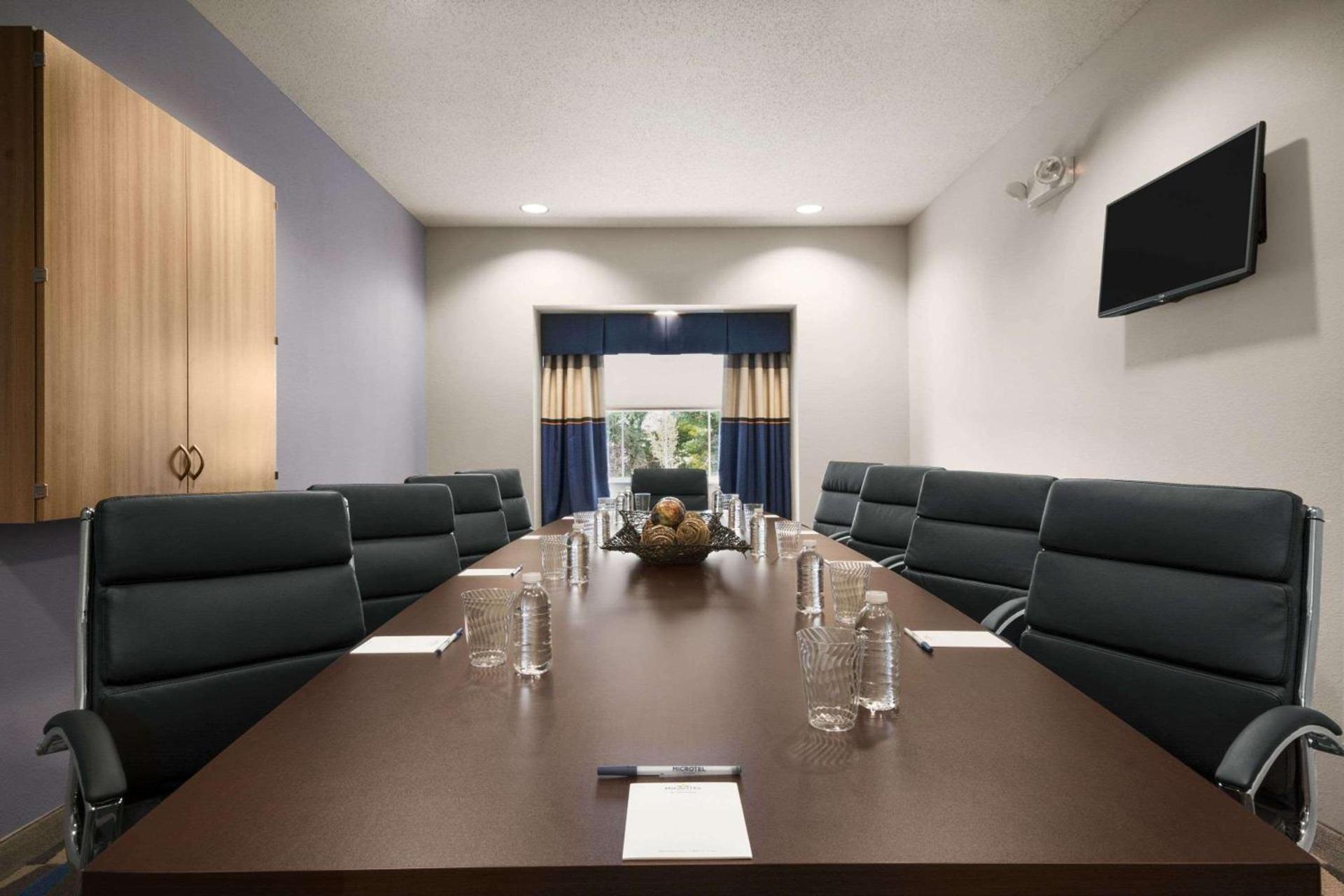 Microtel Inn & Suites by Wyndham photo 20