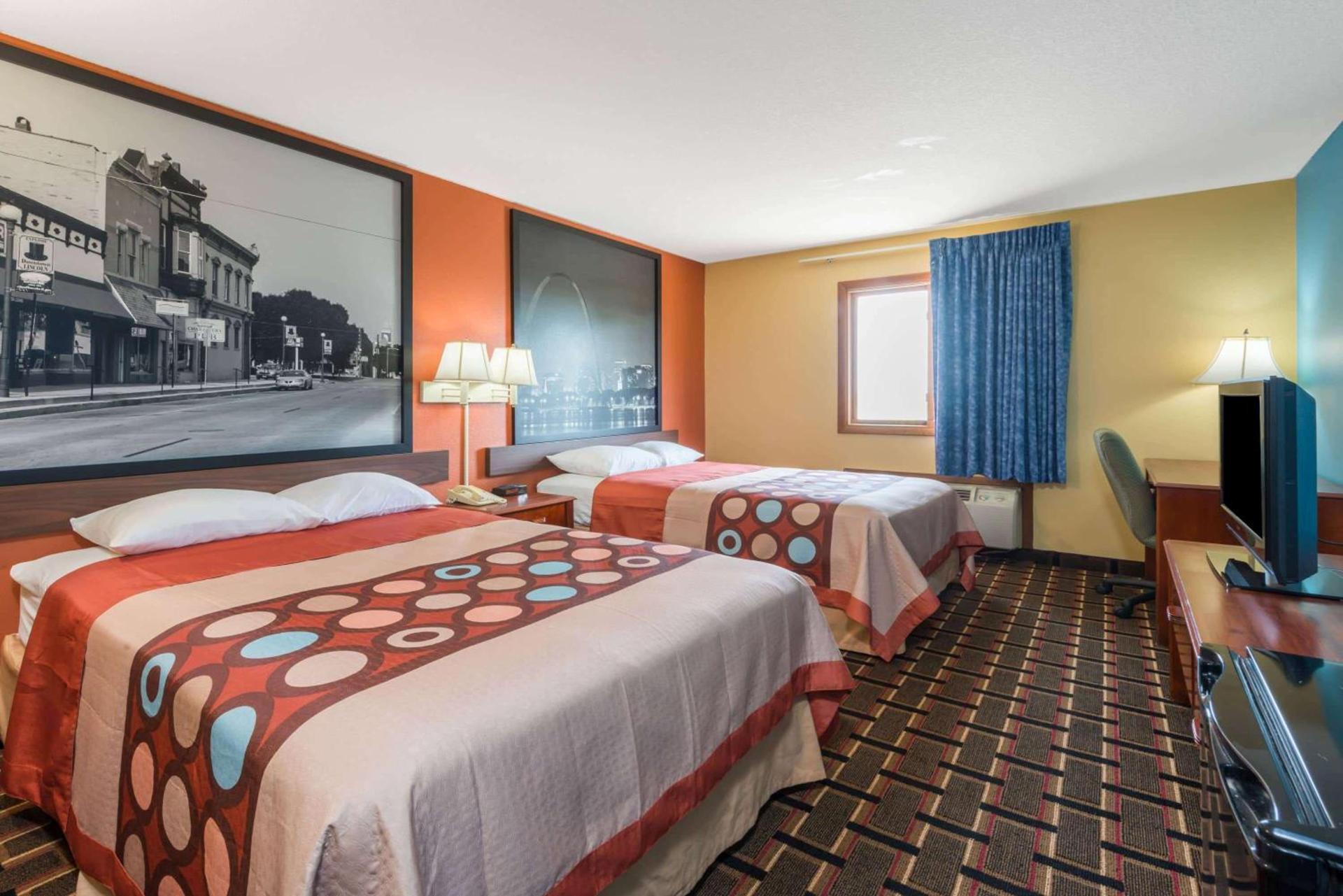 Super 8 by Wyndham Staunton photo 4