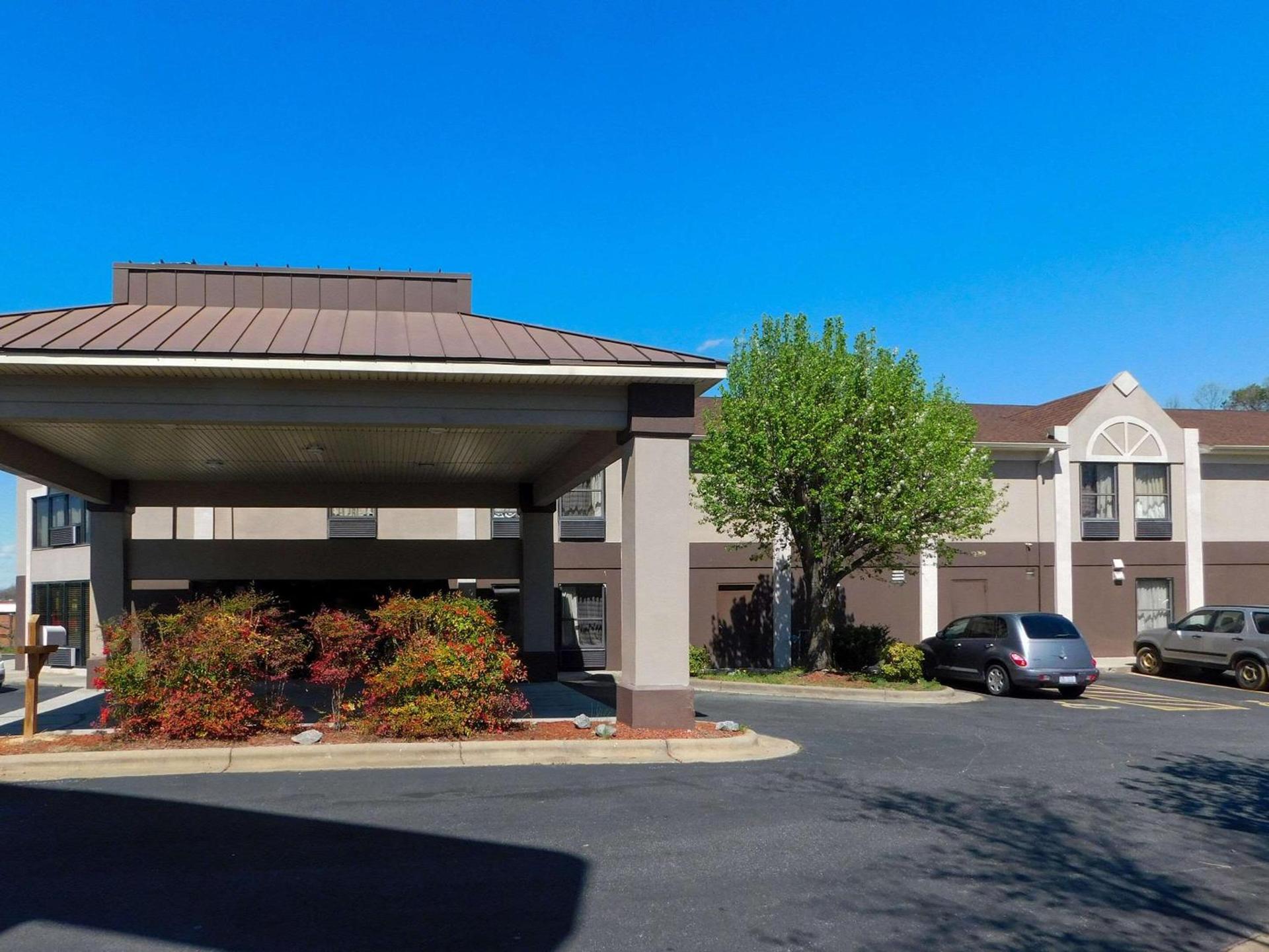 Quality Inn & Suites Thomasville-High Point photo 2