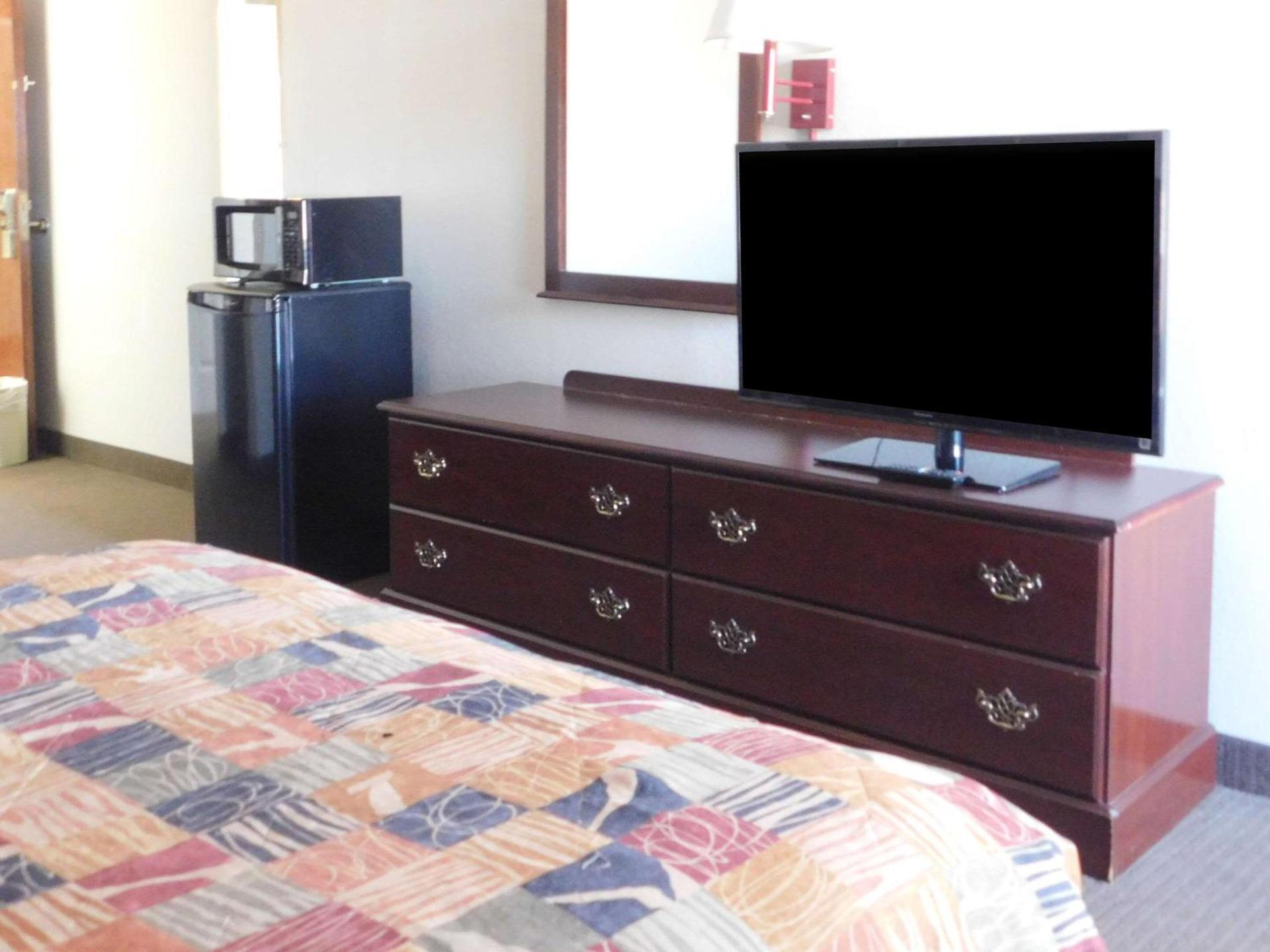 Quality Inn & Suites Thomasville-High Point photo 14