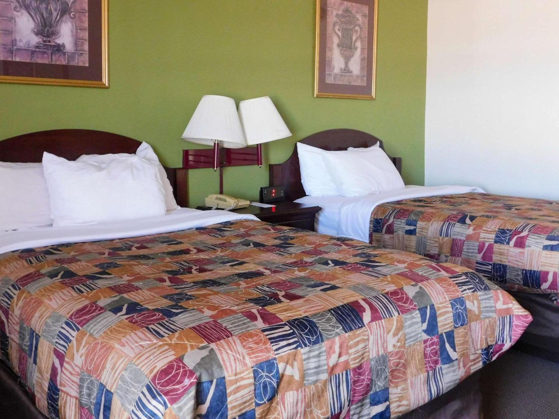 Quality Inn & Suites Thomasville-High Point photo 11