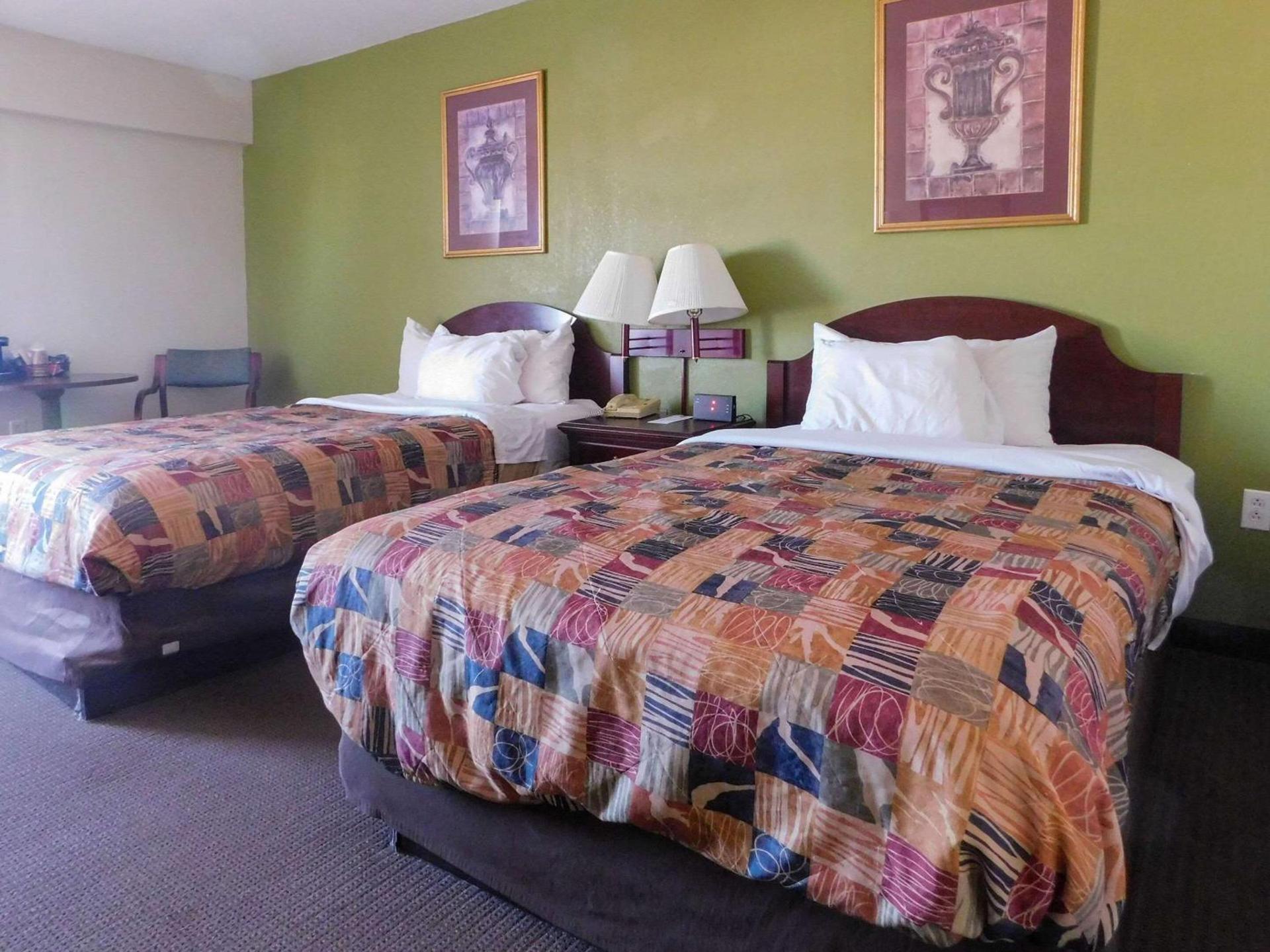 Quality Inn & Suites Thomasville-High Point photo 12
