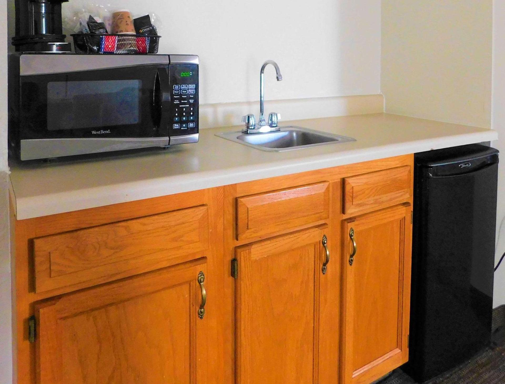 Quality Inn & Suites Thomasville-High Point photo 17