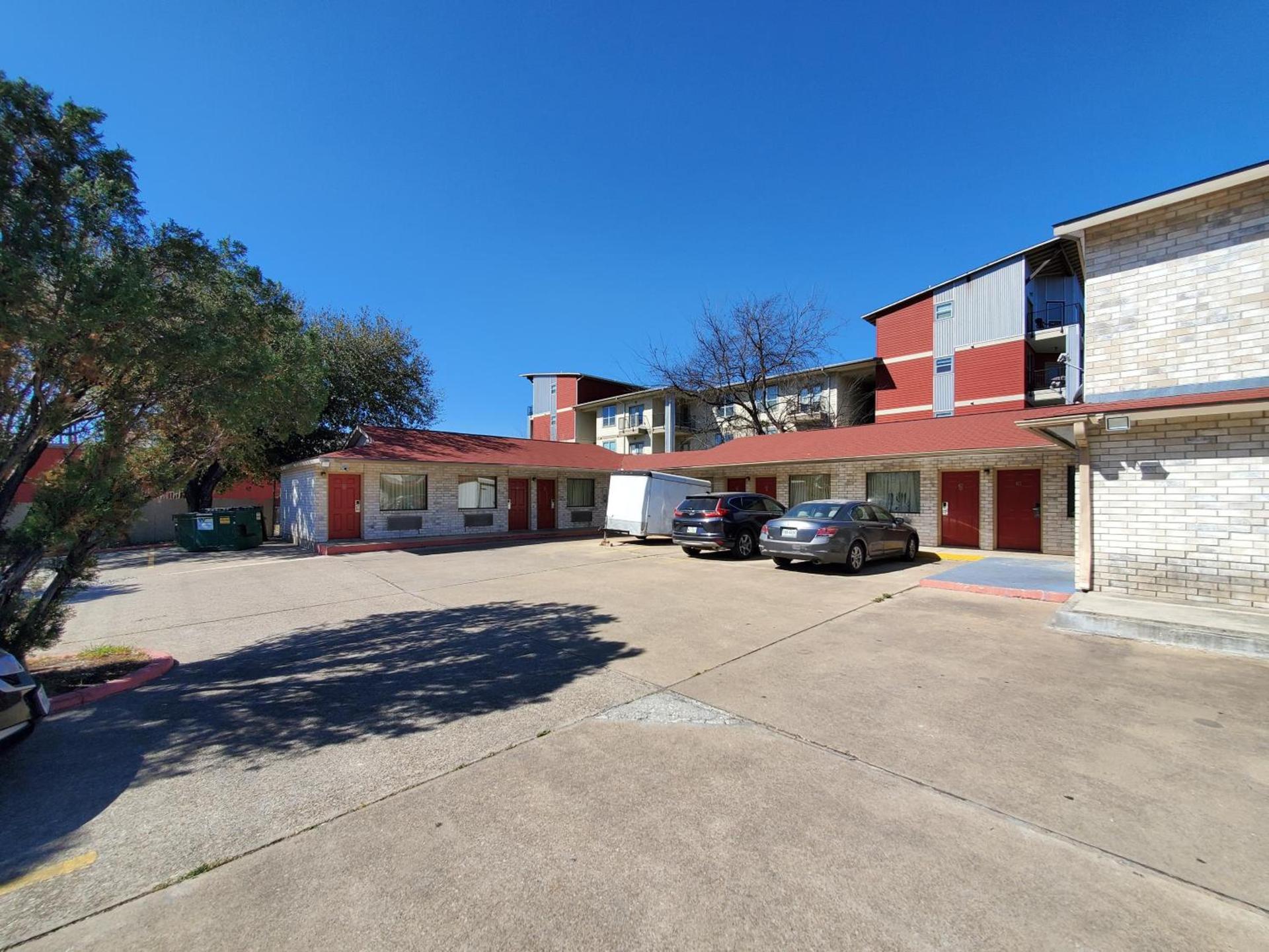 River Inn Motel photo 1