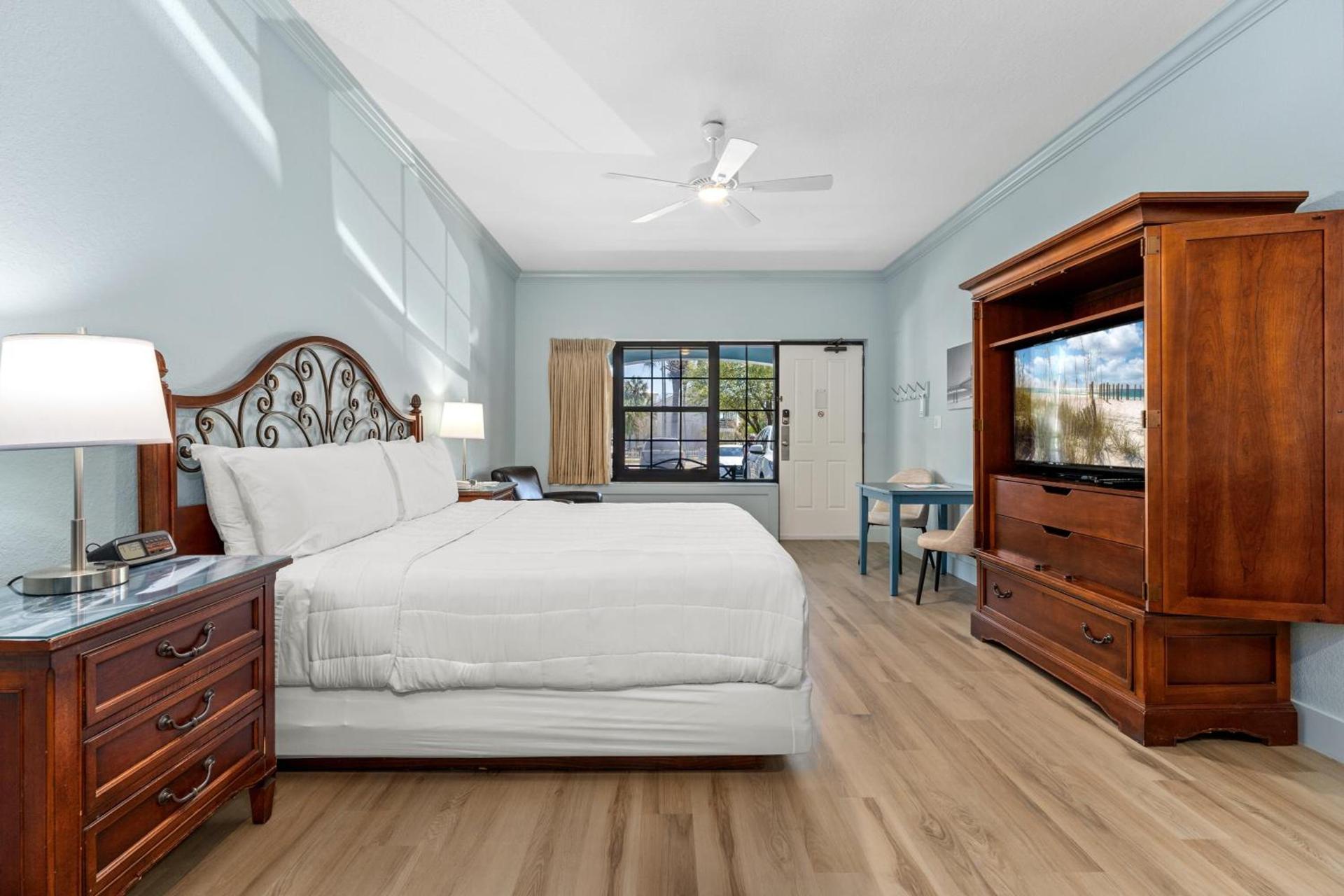Beachside Inn photo 32