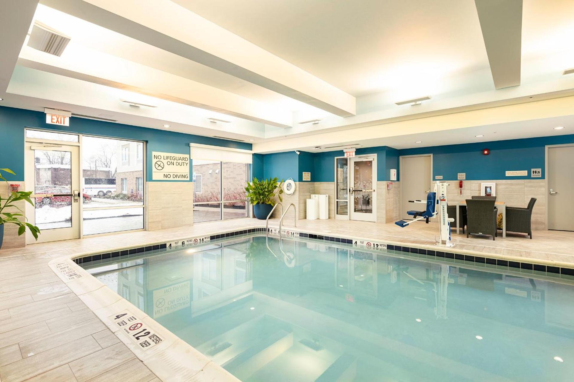 Hampton Inn Buffalo - Amherst photo 2
