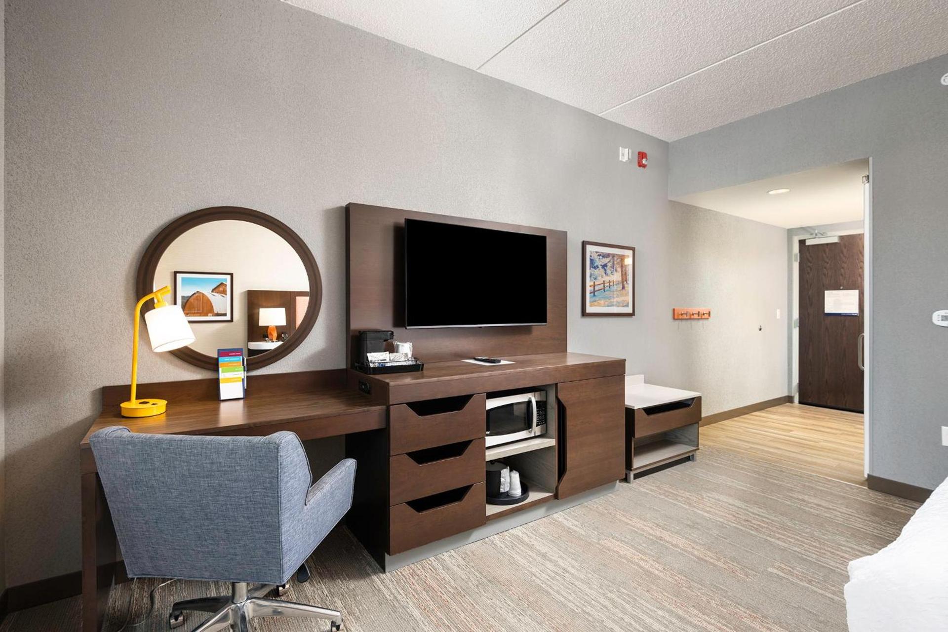 Hampton Inn Buffalo - Amherst photo 14
